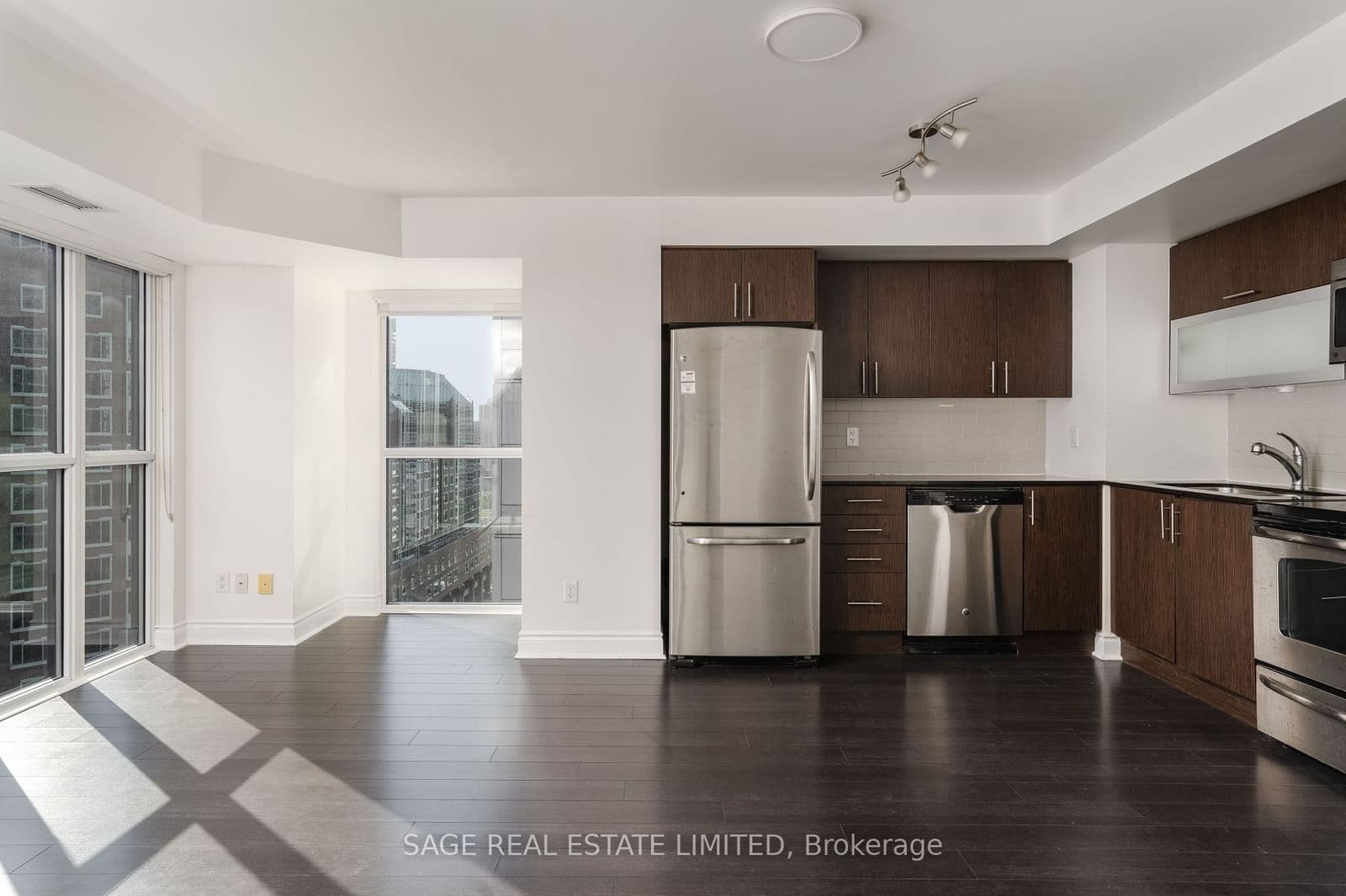 28 Ted Rogers Way, Unit 1512