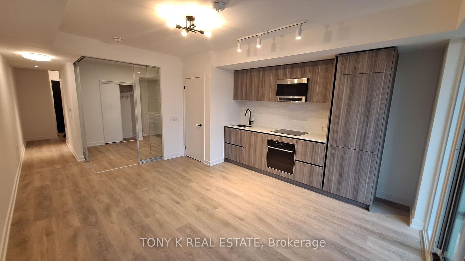 117 Broadway Avenue, Unit 510