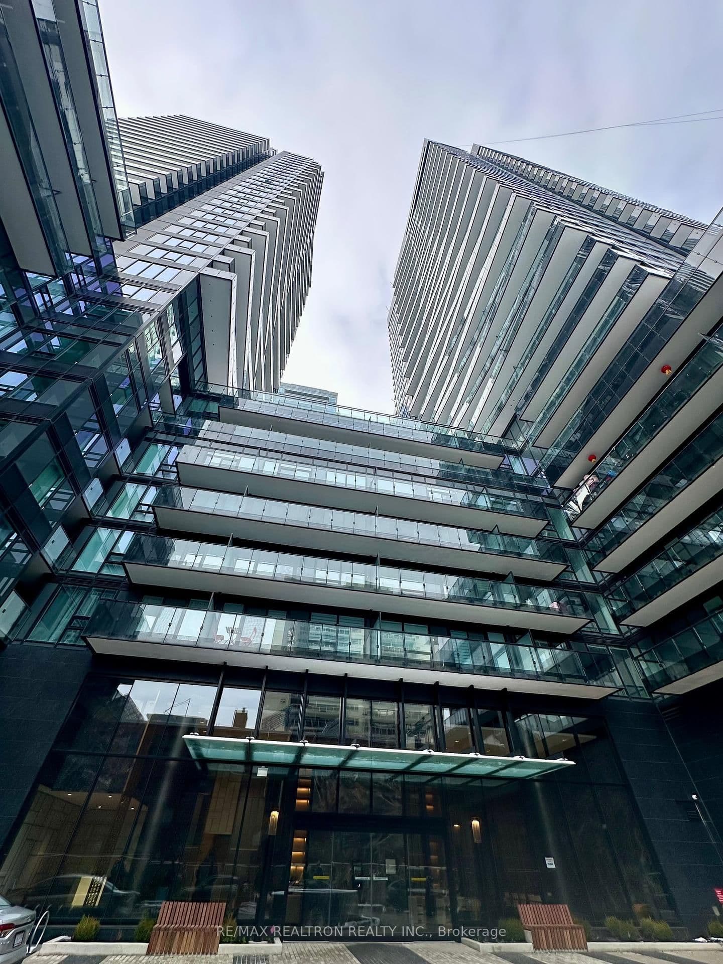 117 Broadway Avenue, Unit 608N