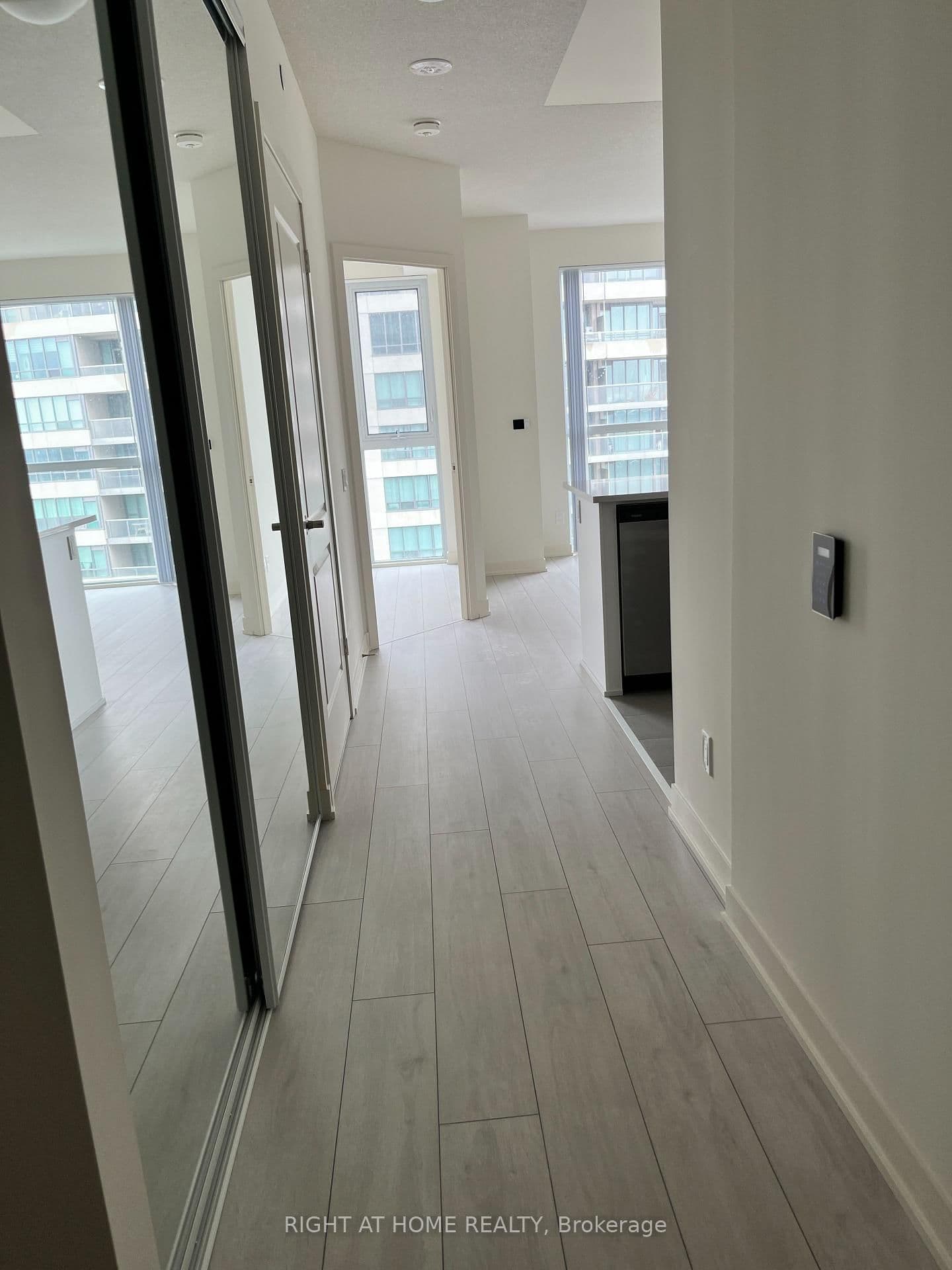 4955 Yonge Street, Unit 2906