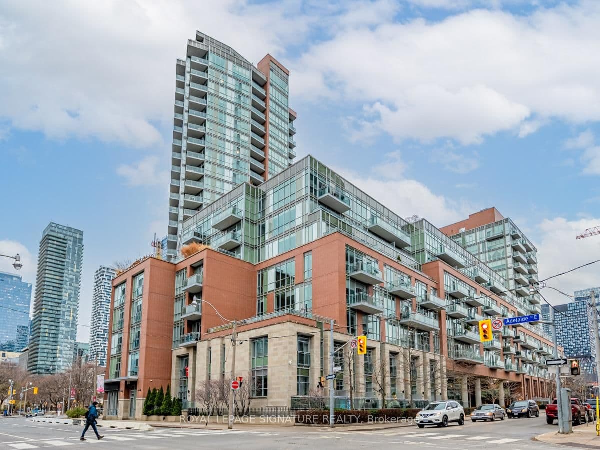 112 George Street, Unit 813s
