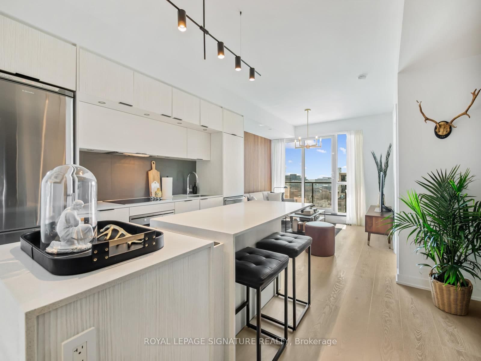 170 Sumach Street, Unit 1204