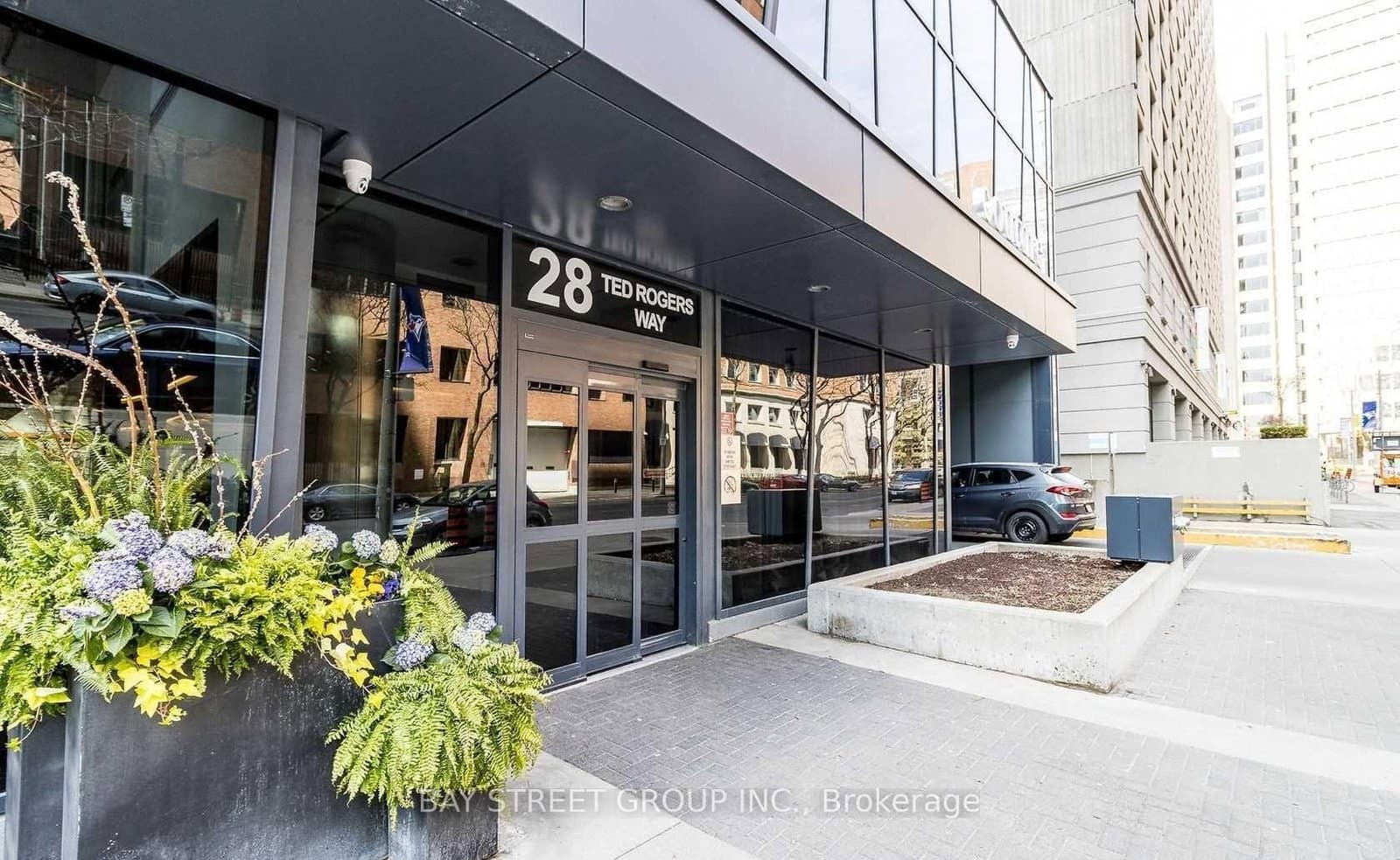 28 Ted Rogers Way, Unit 712