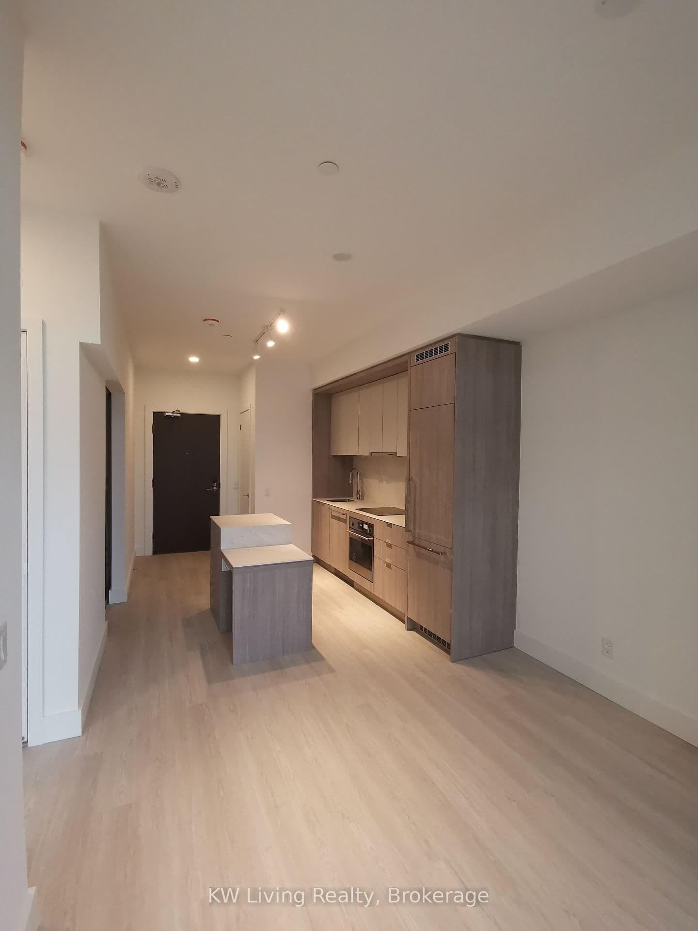 6 Greenbriar Road, Unit 214