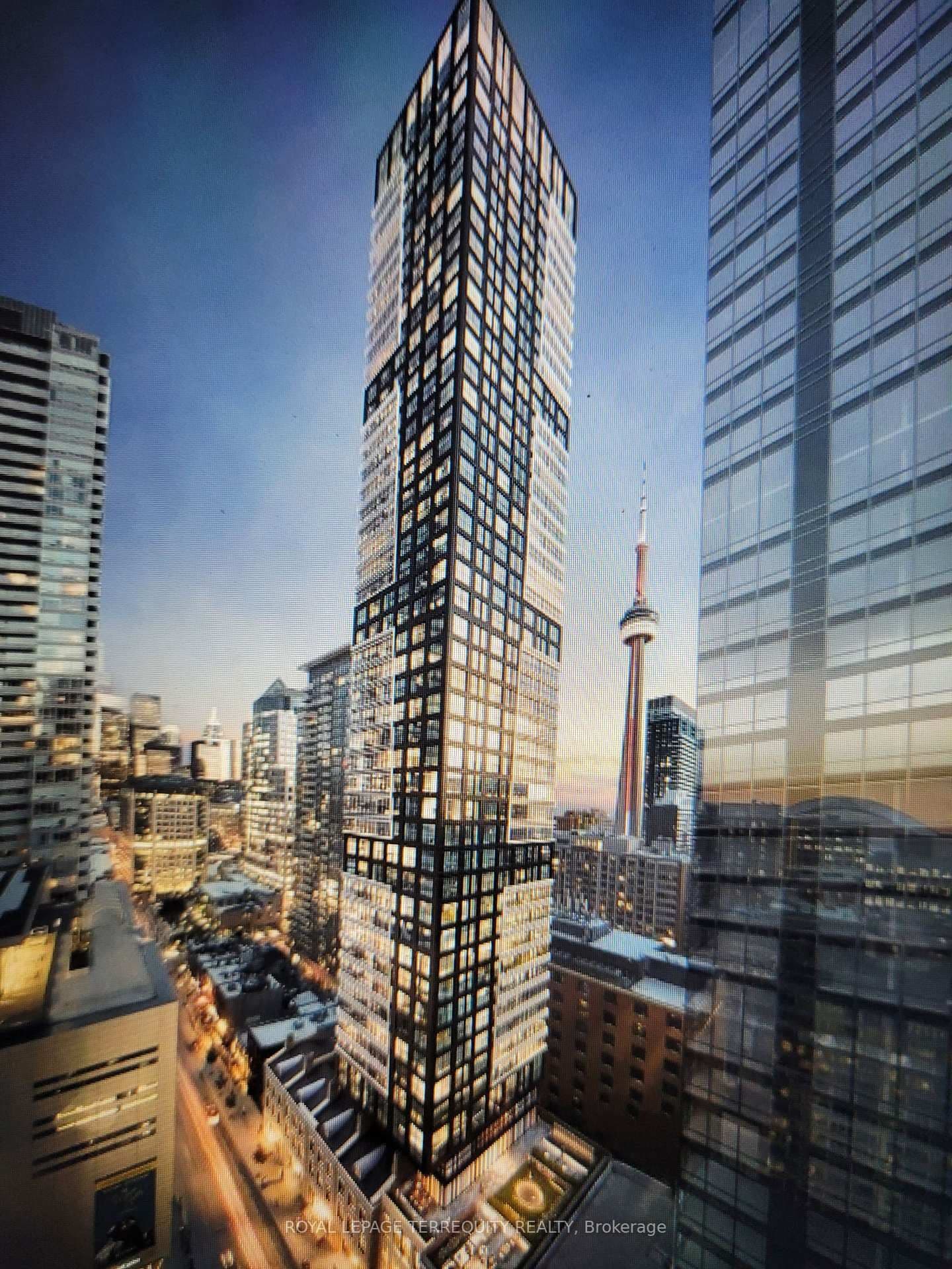 327 King Street W, Unit 1301