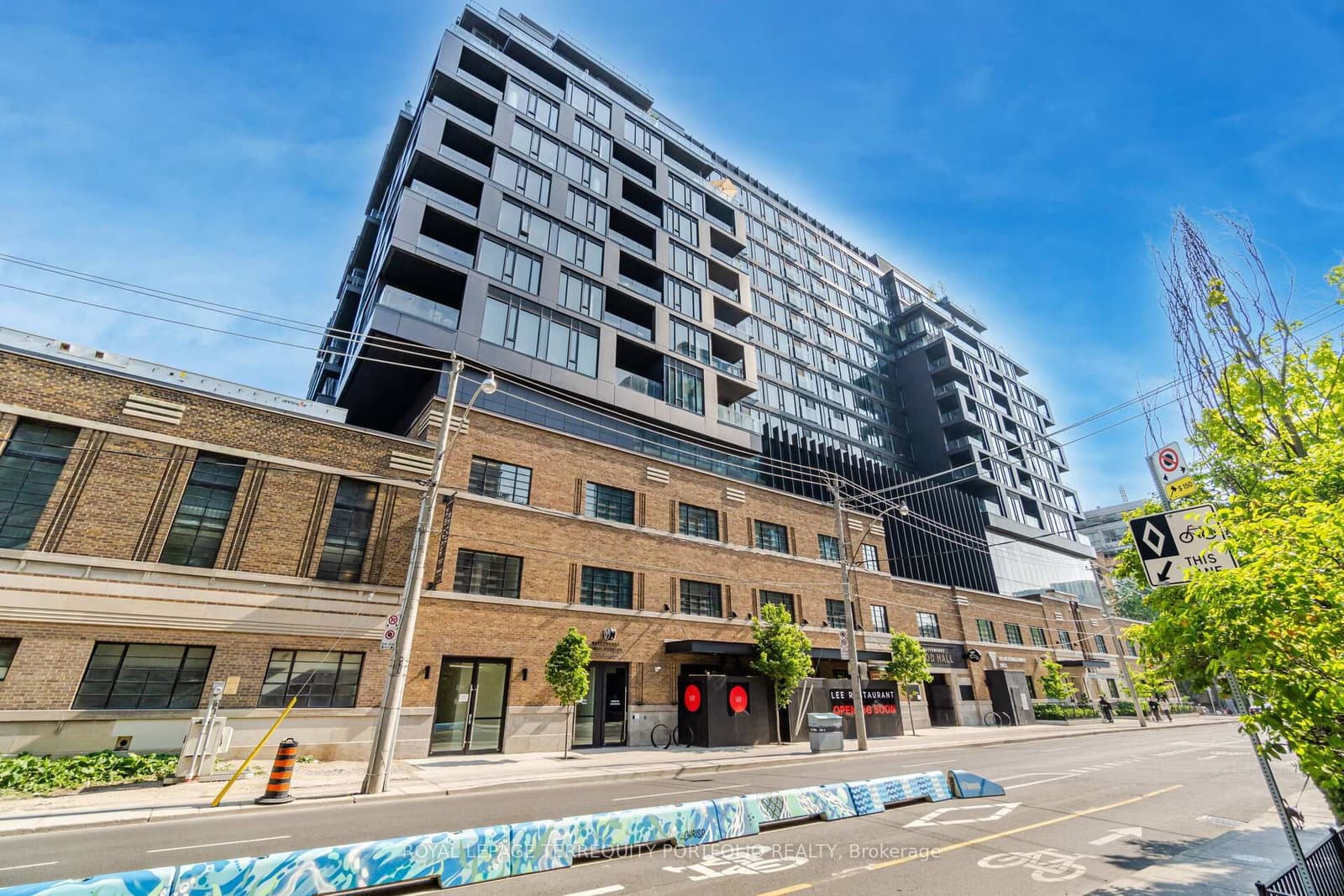 505 Richmond Street W, Unit 832