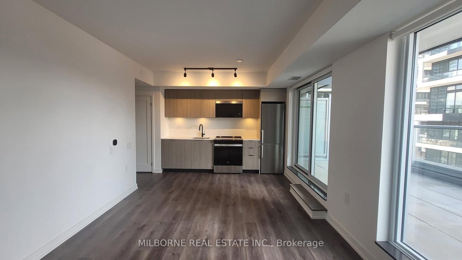 73 Broadway Avenue, Unit 502