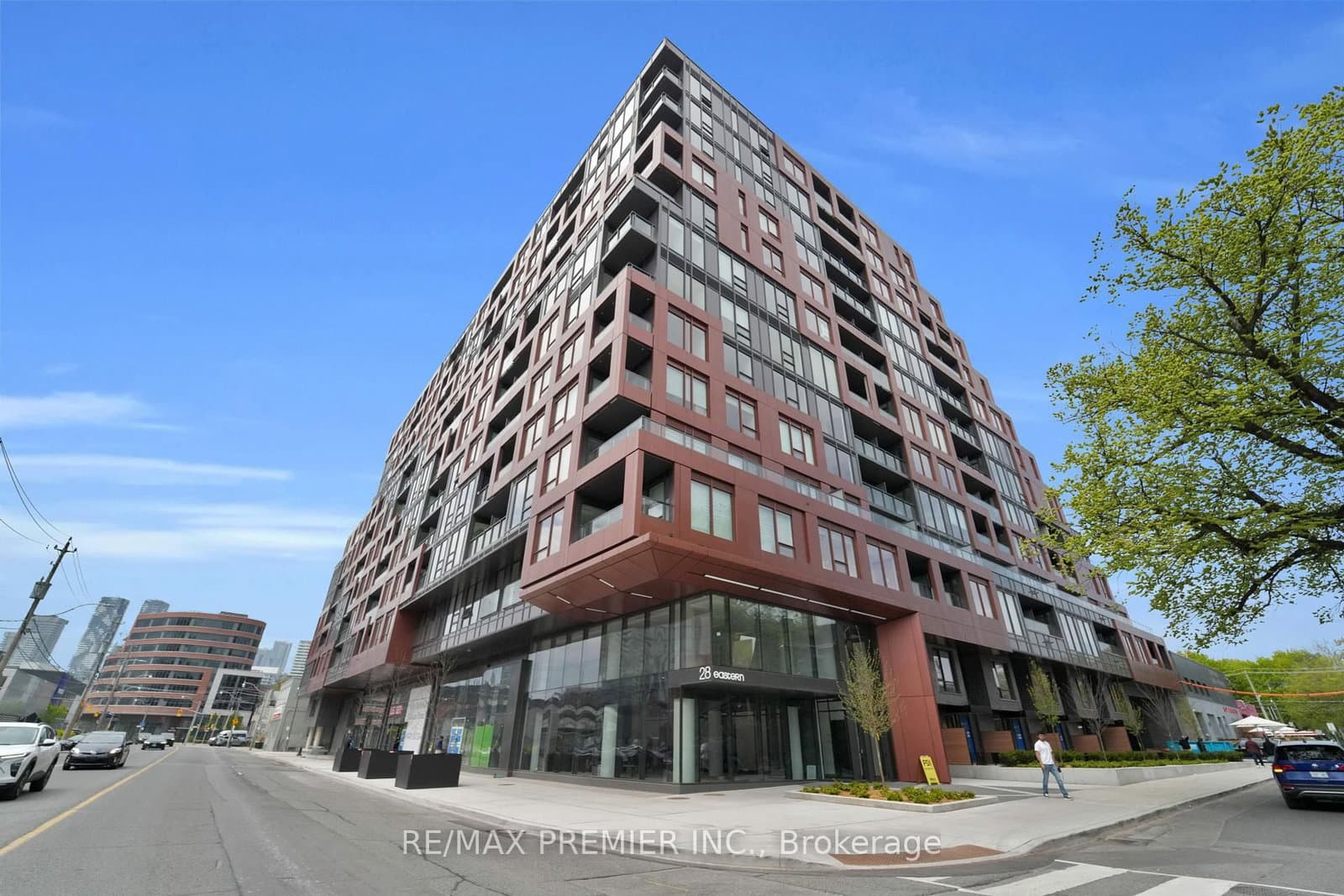 28 Eastern Avenue, Unit LPH11