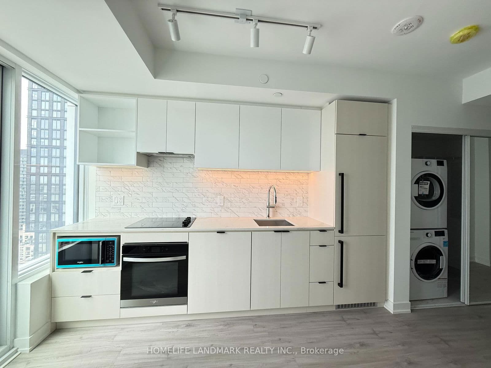 252 Church Street, Unit 2707