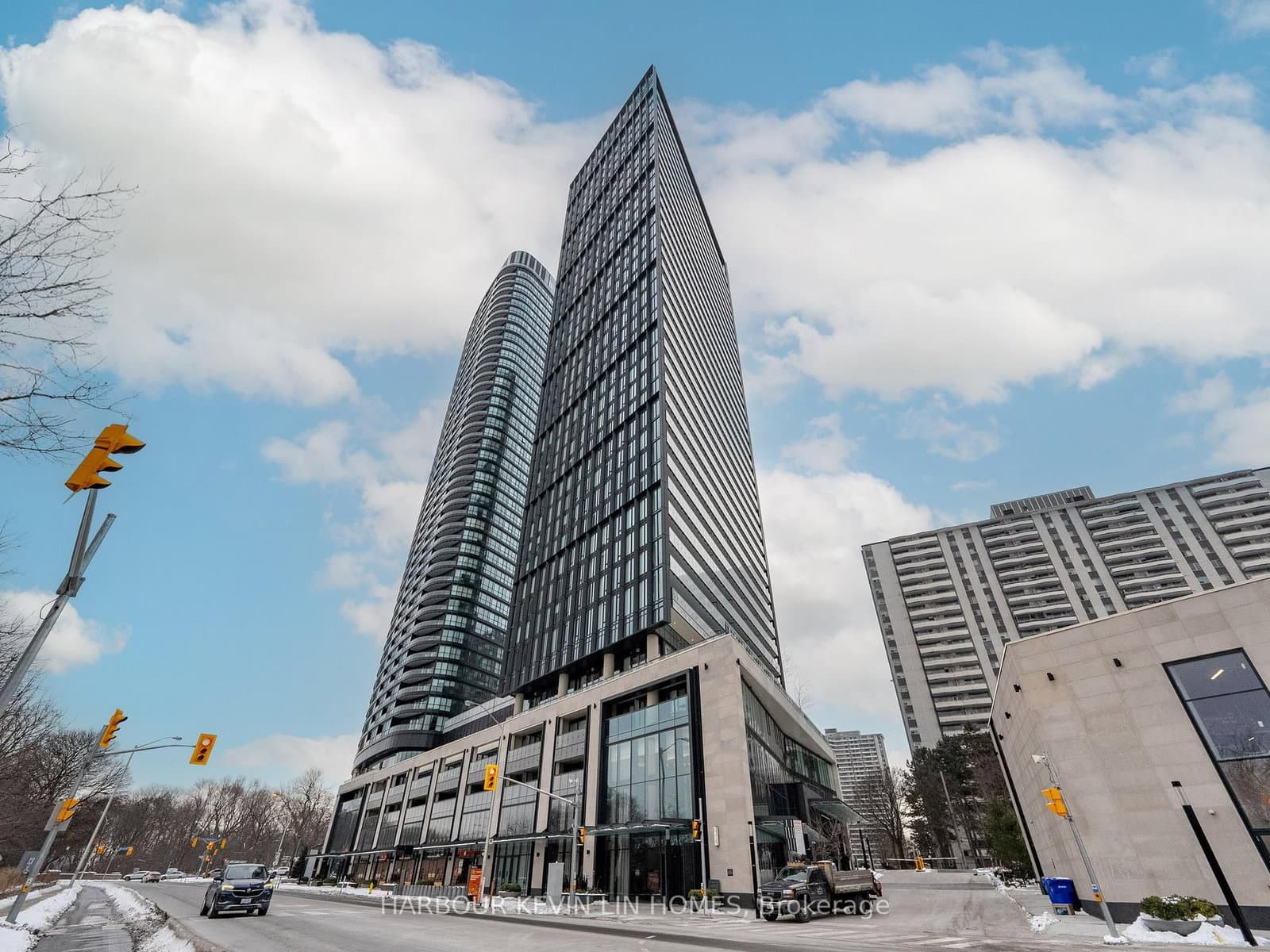 575 Bloor Street E, Unit 2703