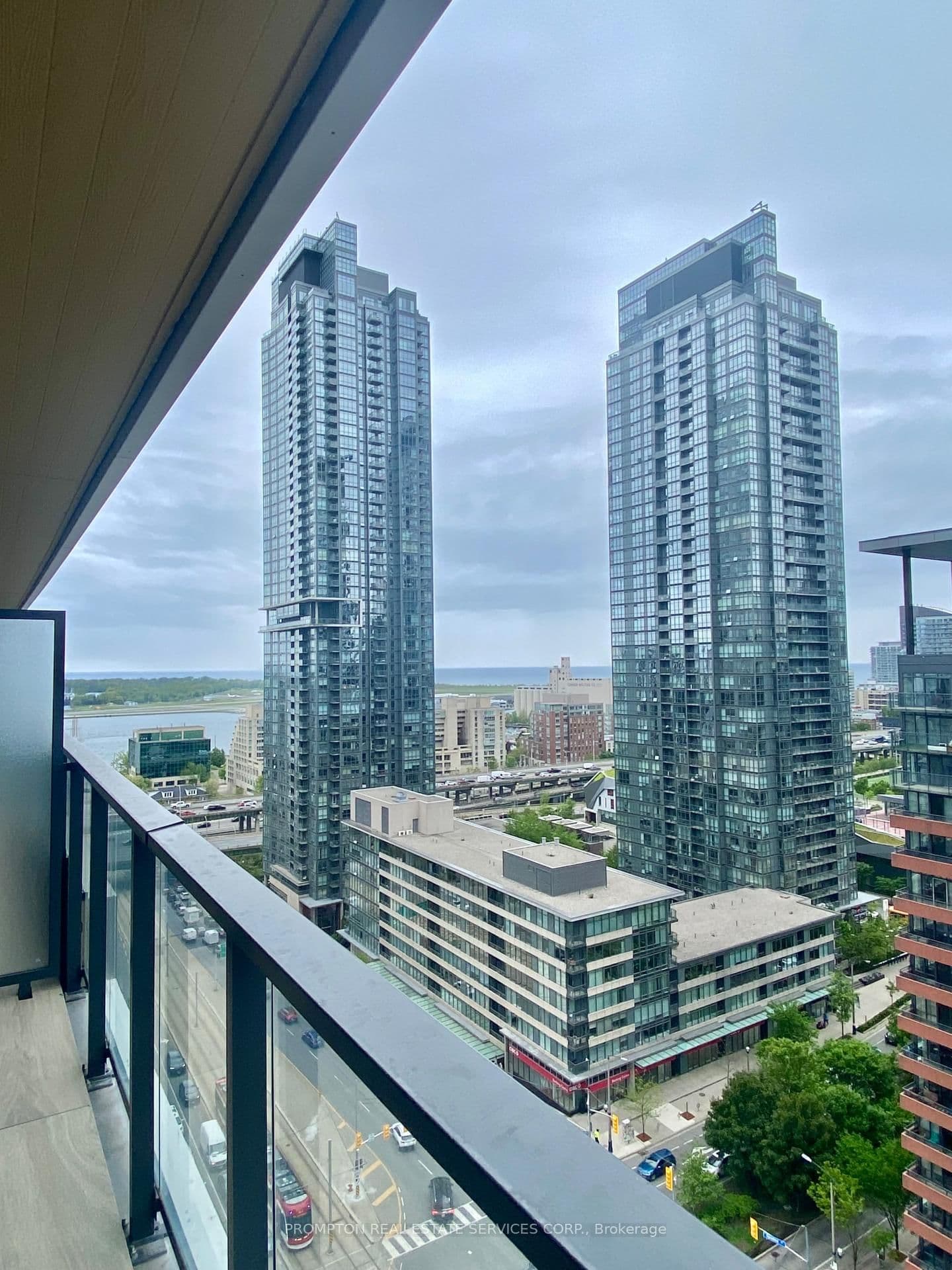 3 CONCORD CITYPLACE Way, Unit 1802