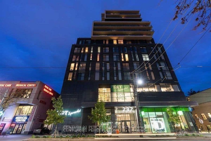 297 College Street, Unit 603