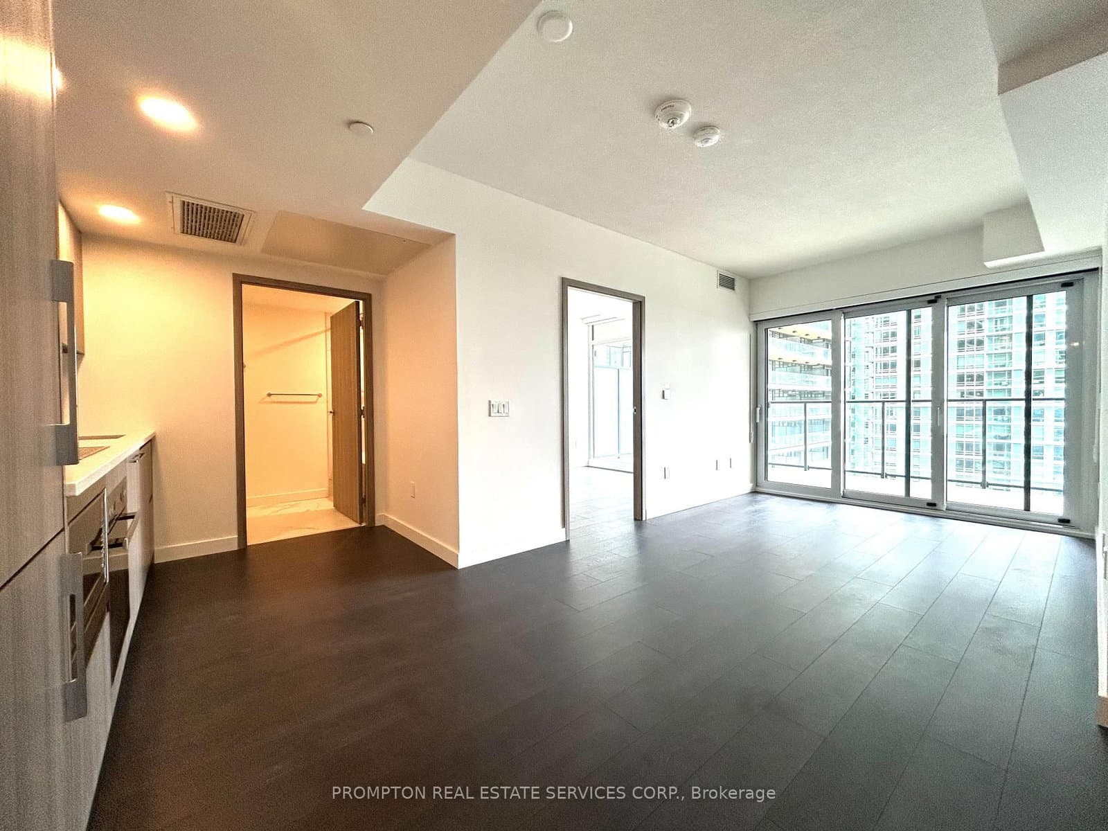 3 Concord Cityplace Way, Unit 1808
