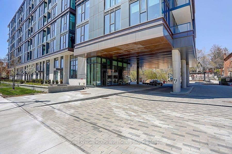 250 Lawrence Avenue W, Unit 418
