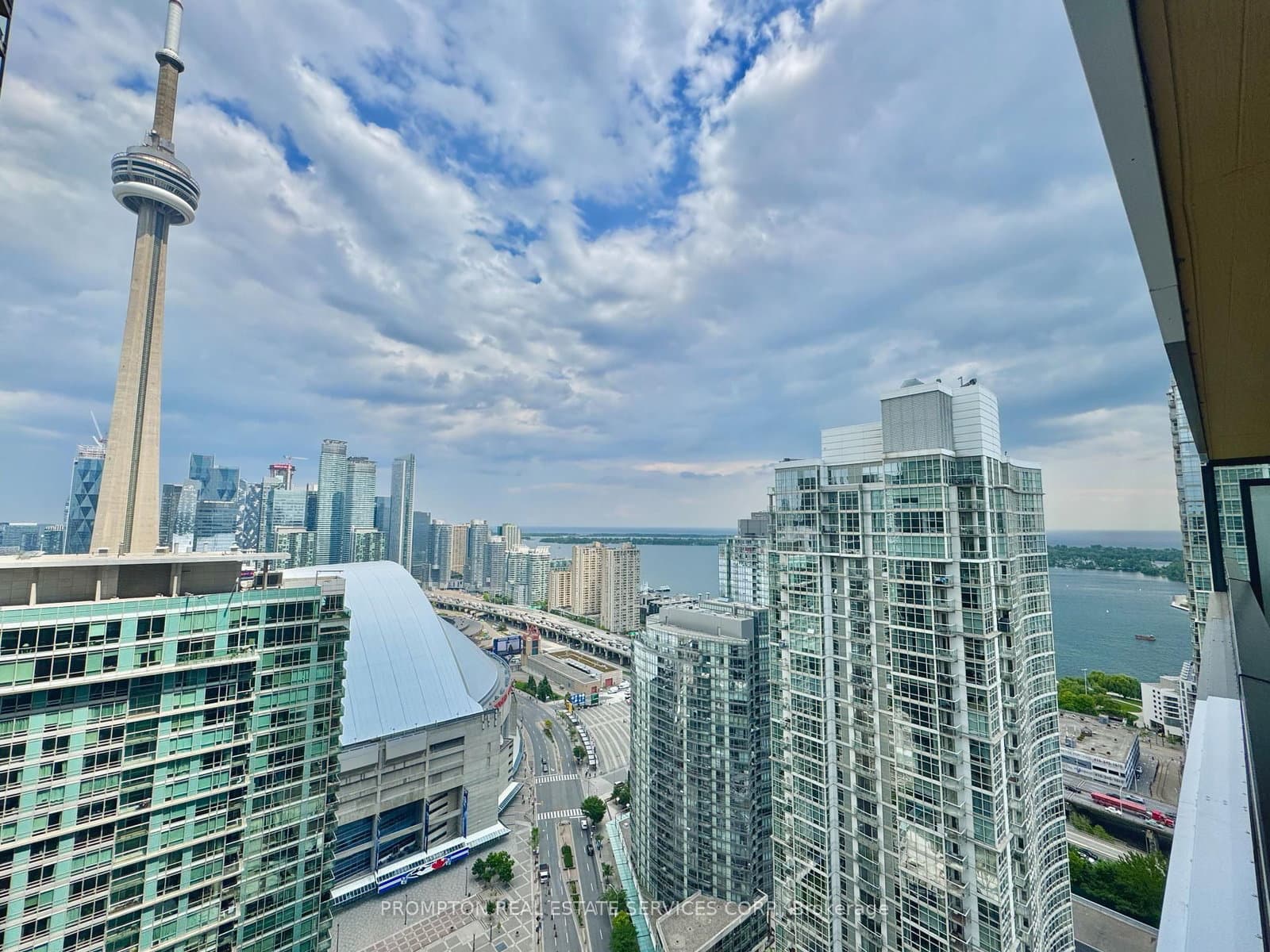 3 Concord Cityplace Way, Unit 3908