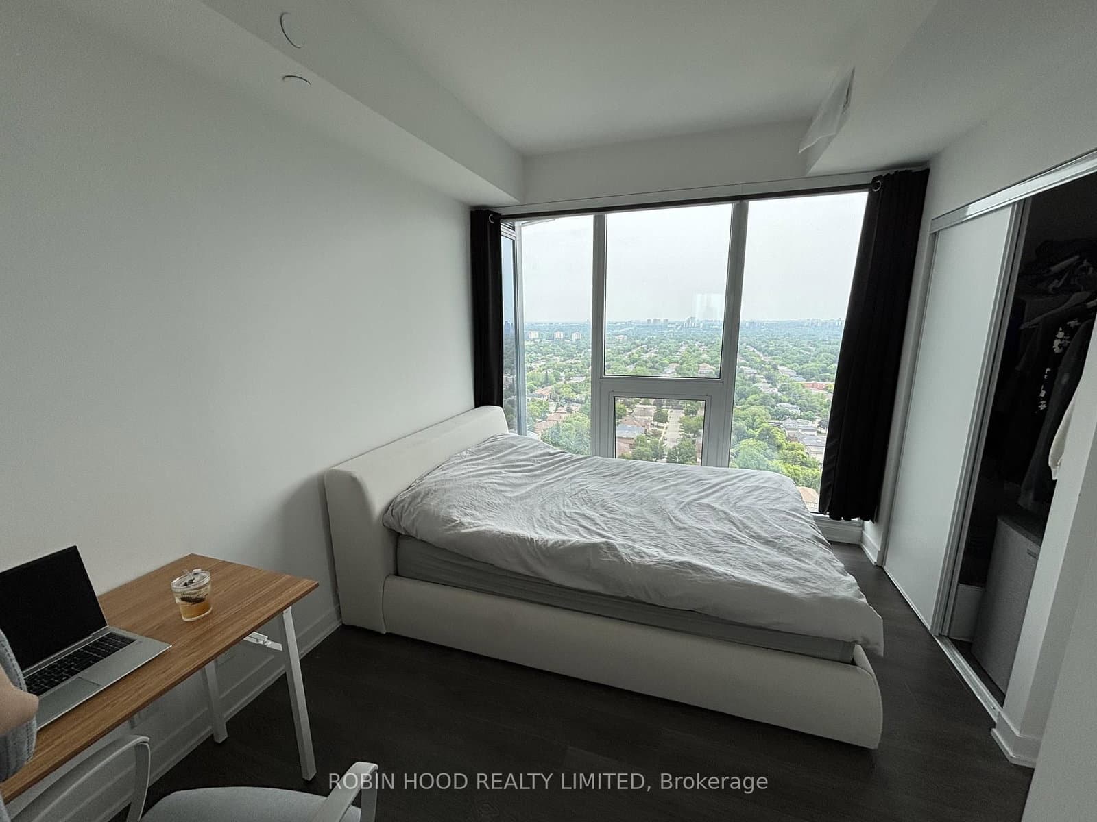 15 Holmes Avenue, Unit 2811