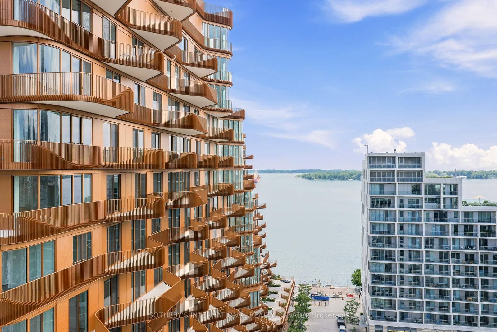 155 Merchants' Wharf, Unit 1124