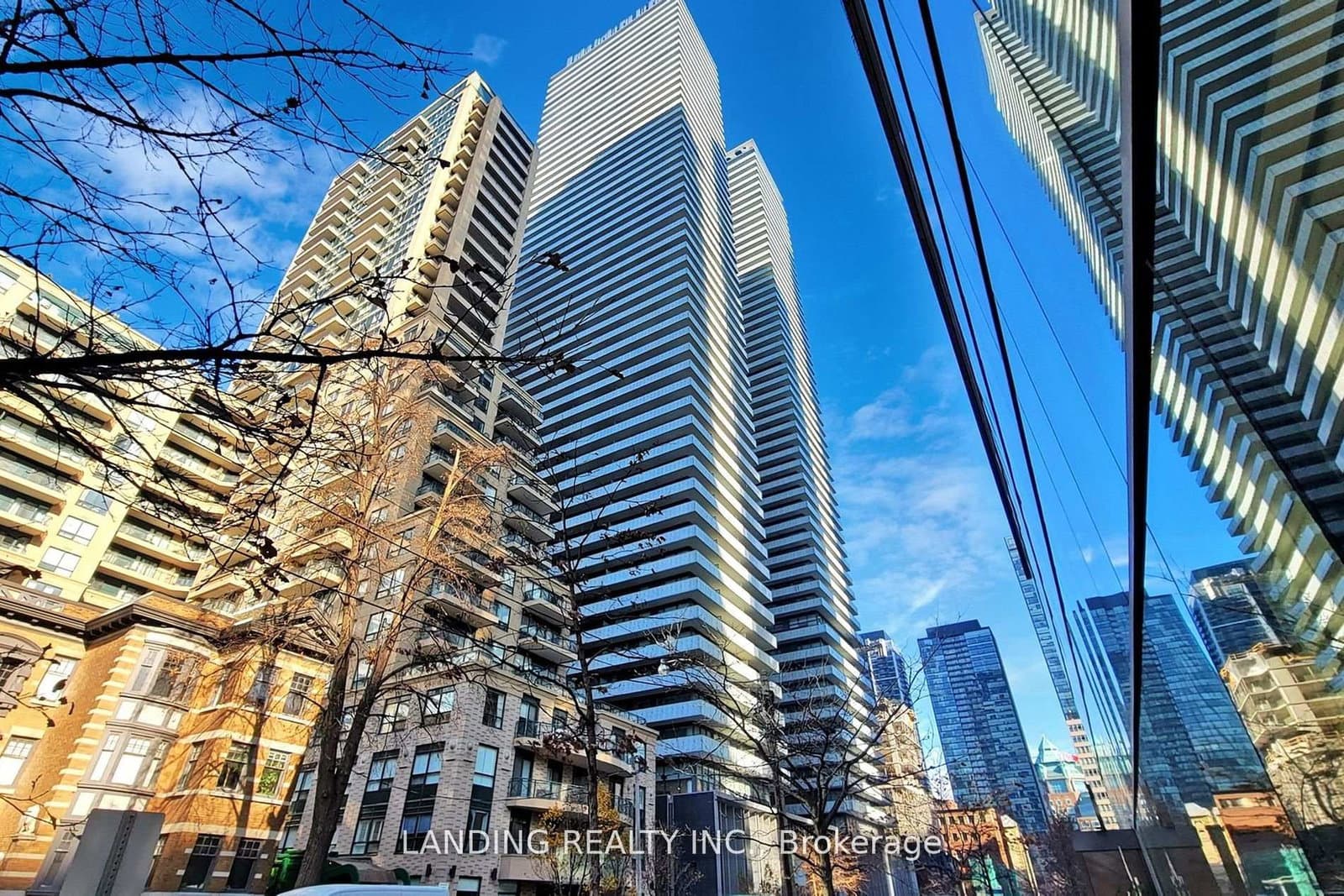 50 Charles Street E, Unit 2702