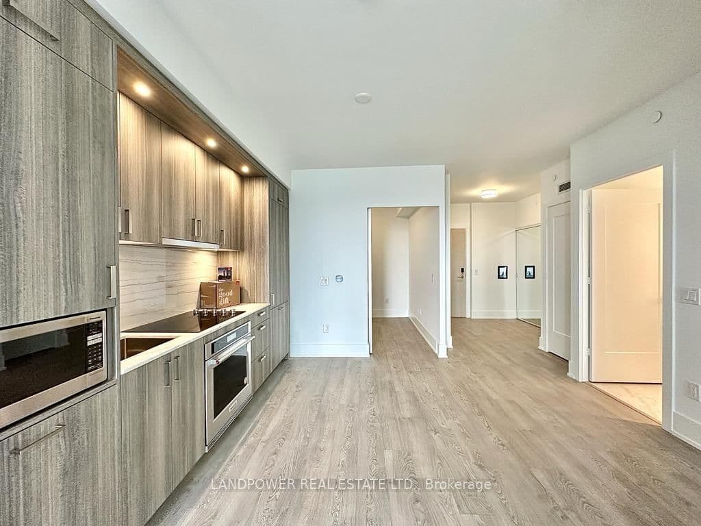 480 Front Street W, Unit 1303