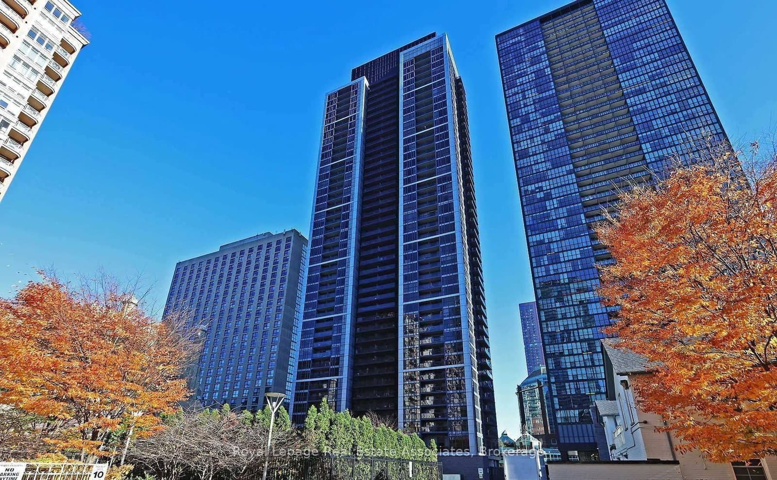 28 Ted Rogers Way, Unit 3308