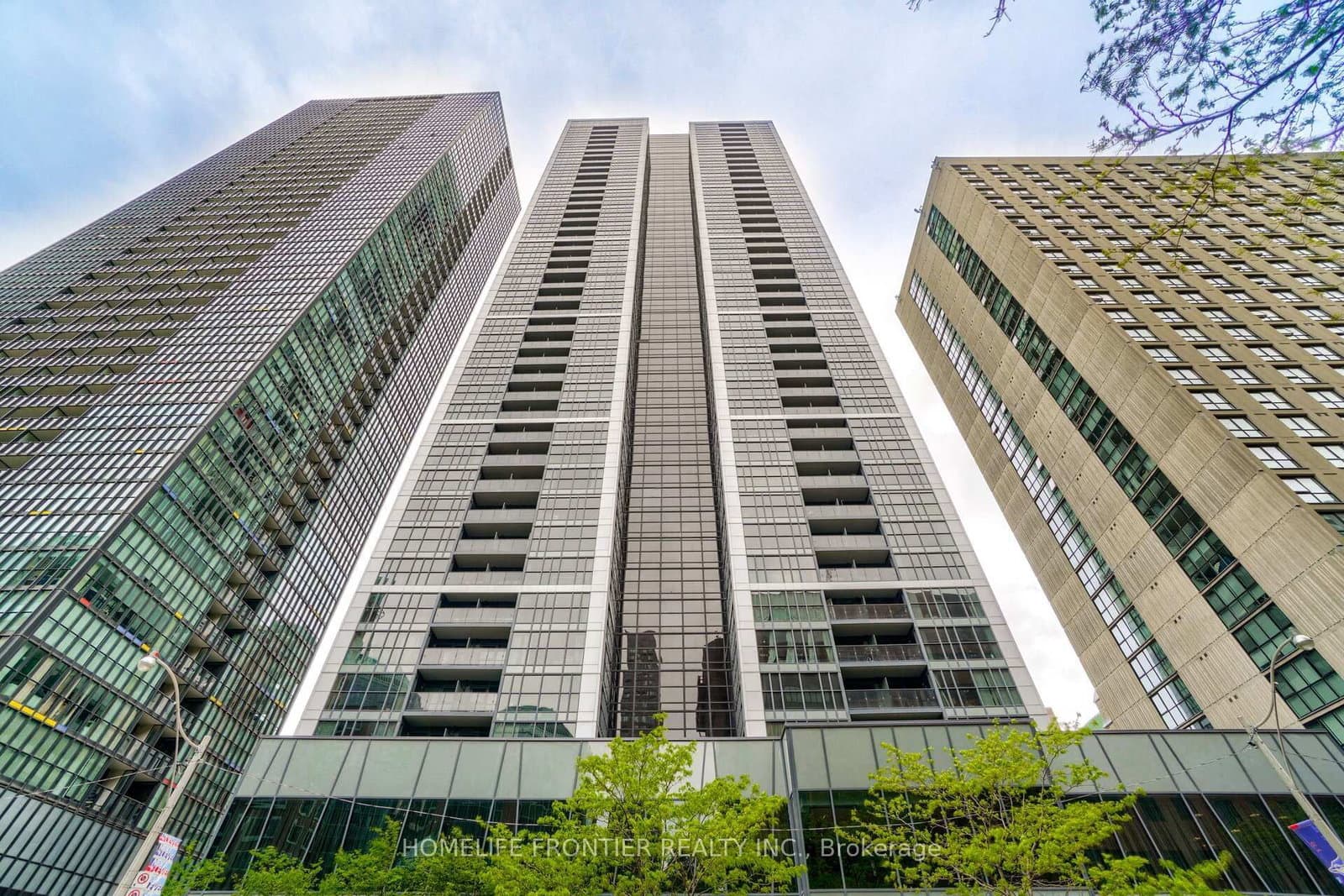 28 Ted Rogers Way, Unit 1506