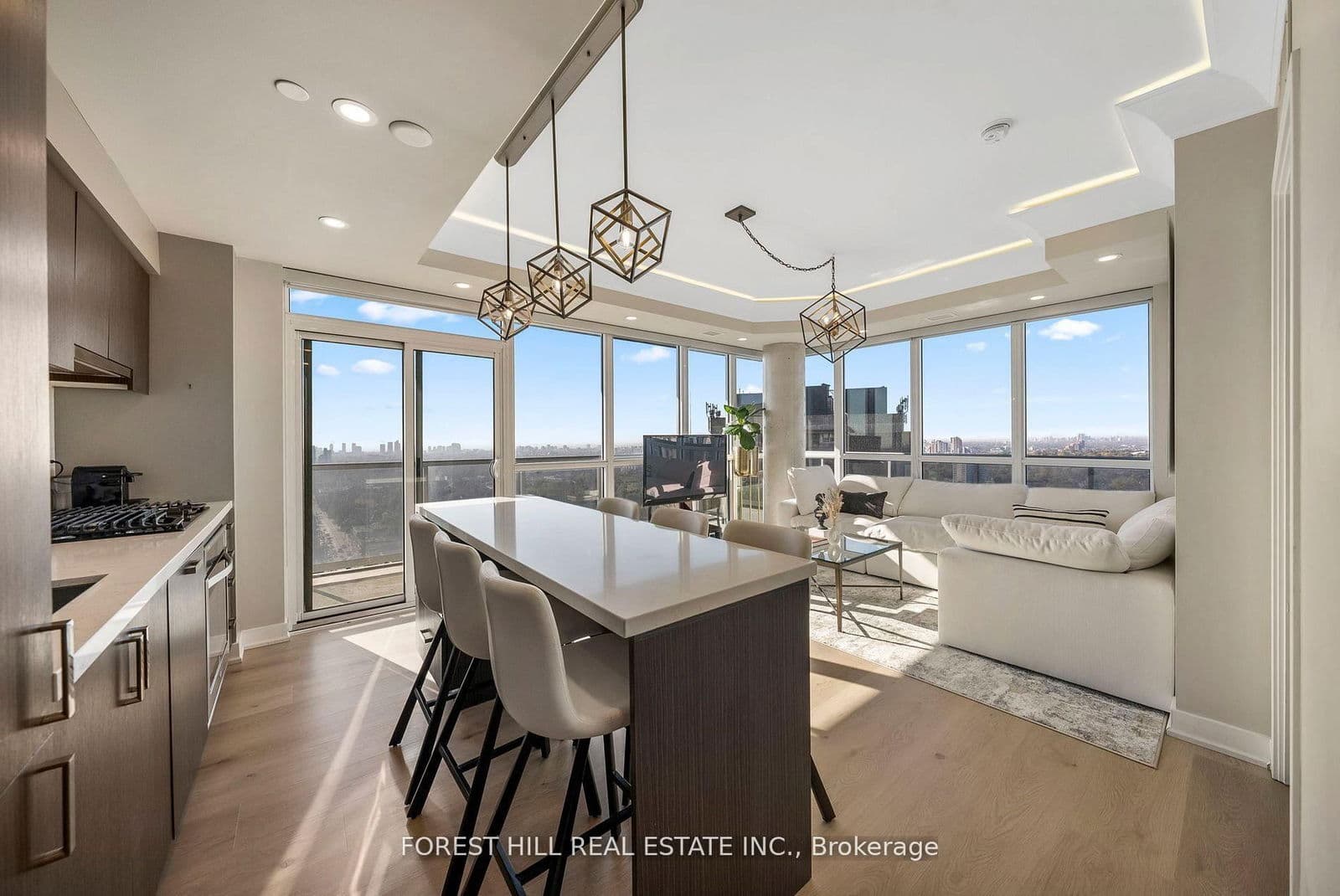 501 St Clair Avenue W, Unit 1907