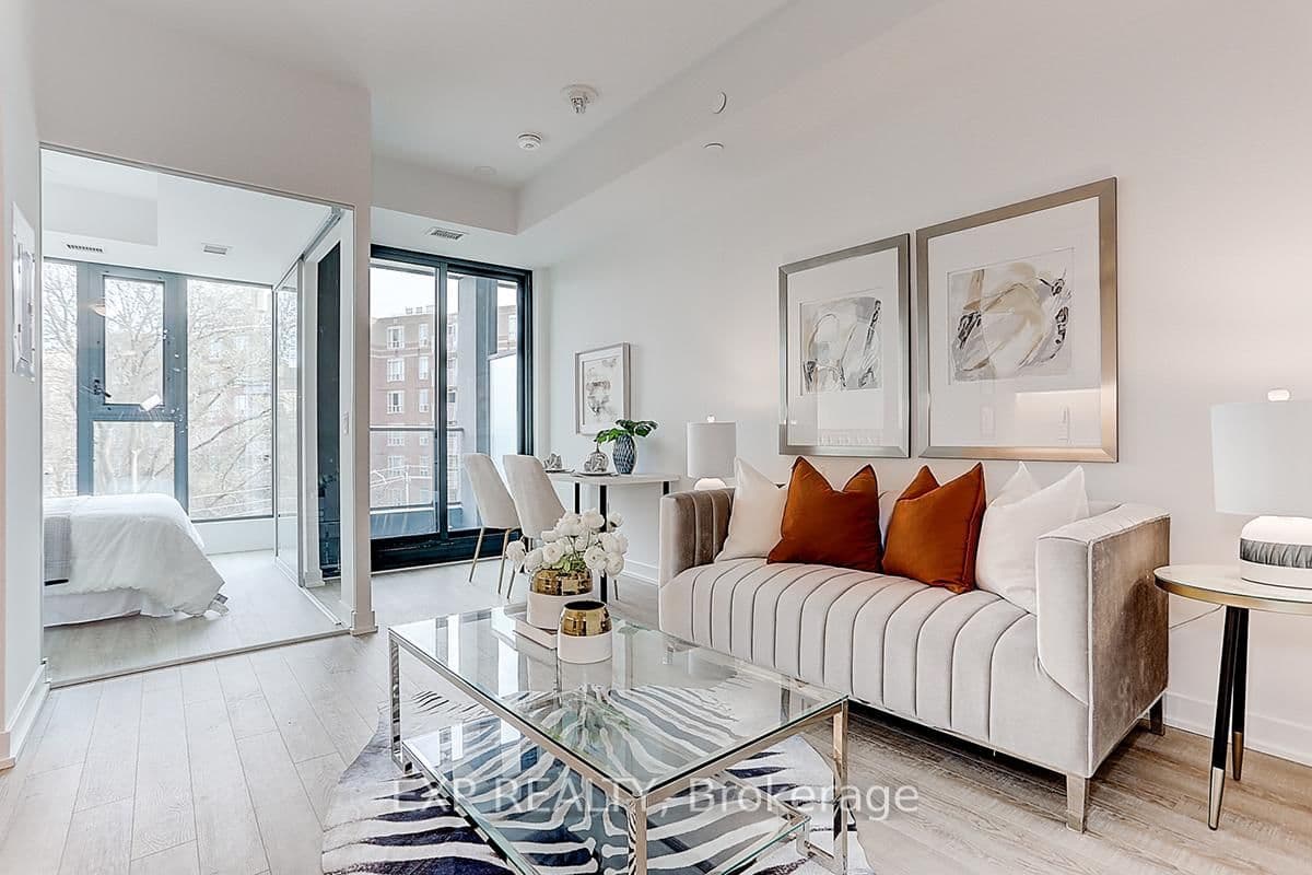 250 Lawrence Avenue W, Unit 413