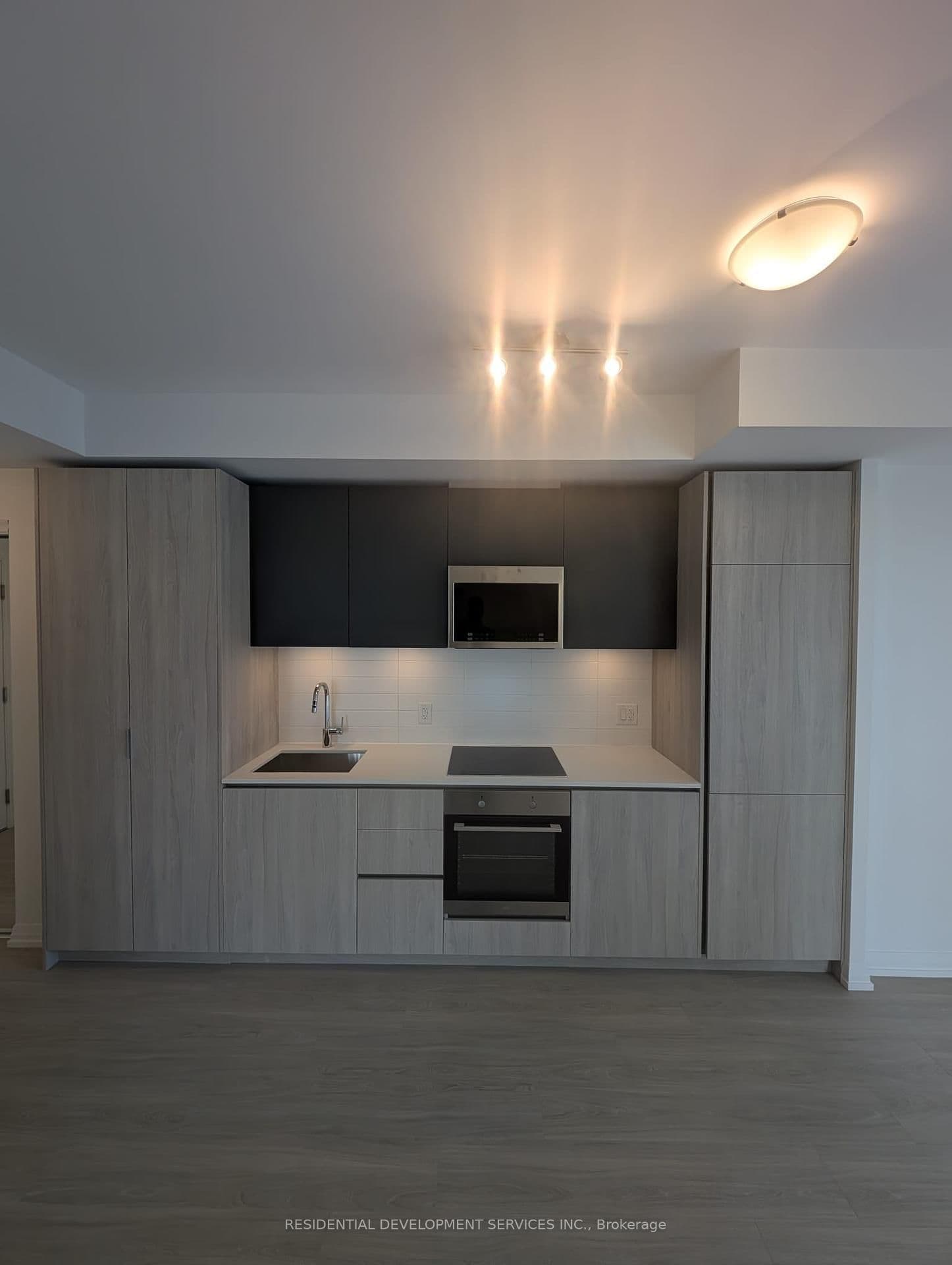 28 Widmer Street, Unit 4023