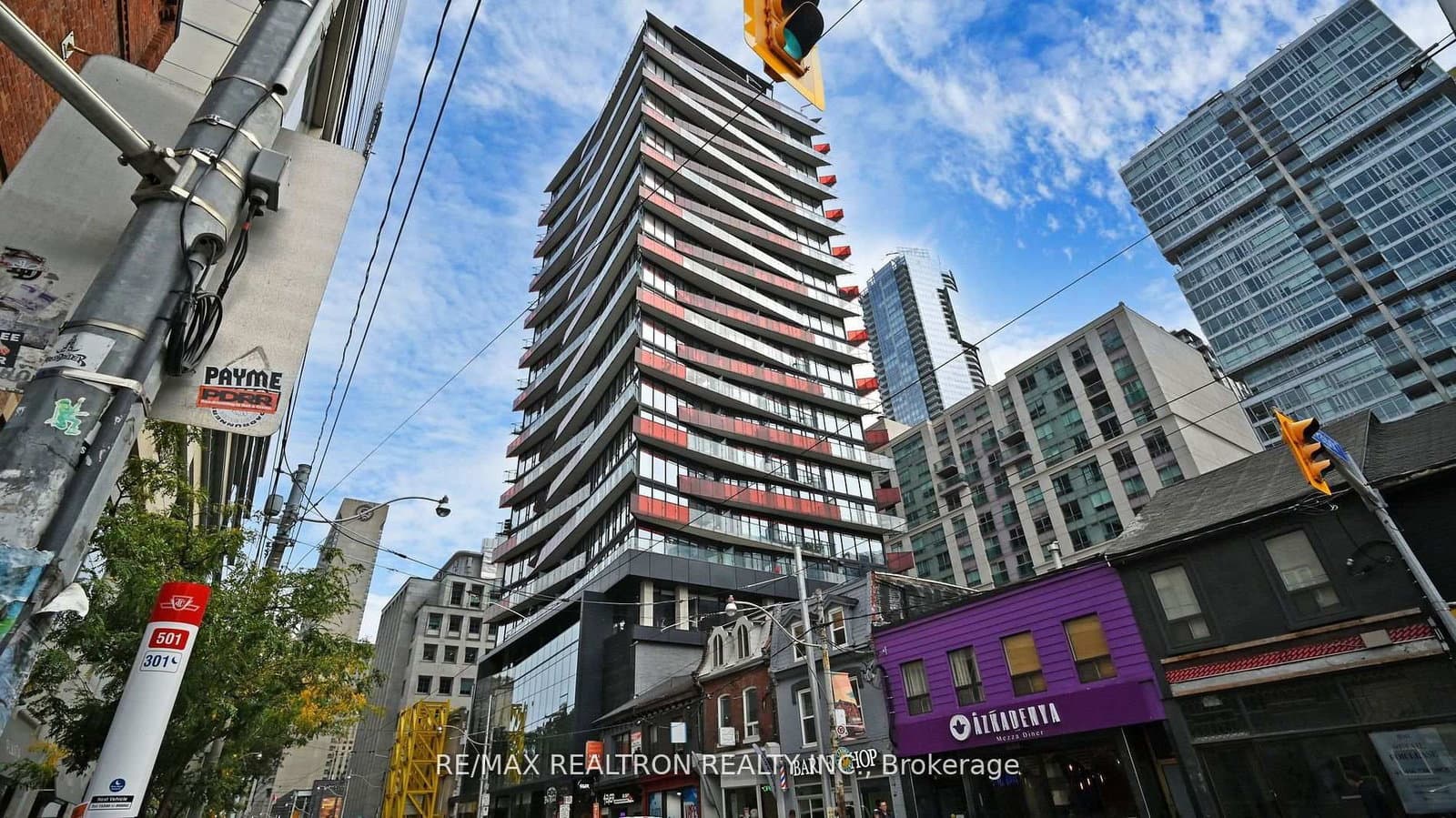 215 Queen Street W, Unit 1016