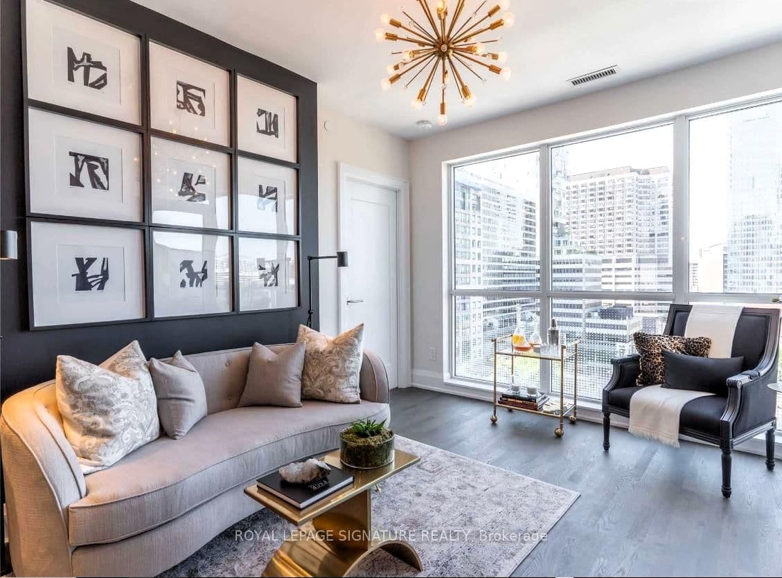 88 Cumberland Street, Unit 903