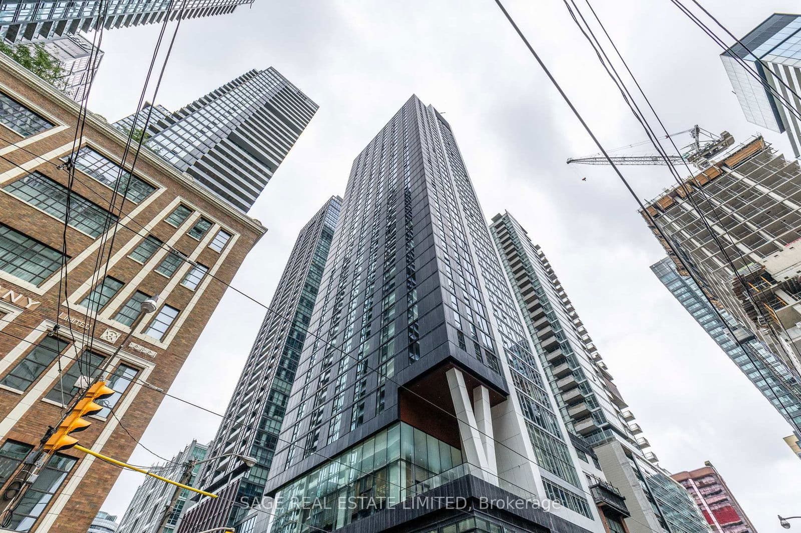 357 King Street W, Unit 3903