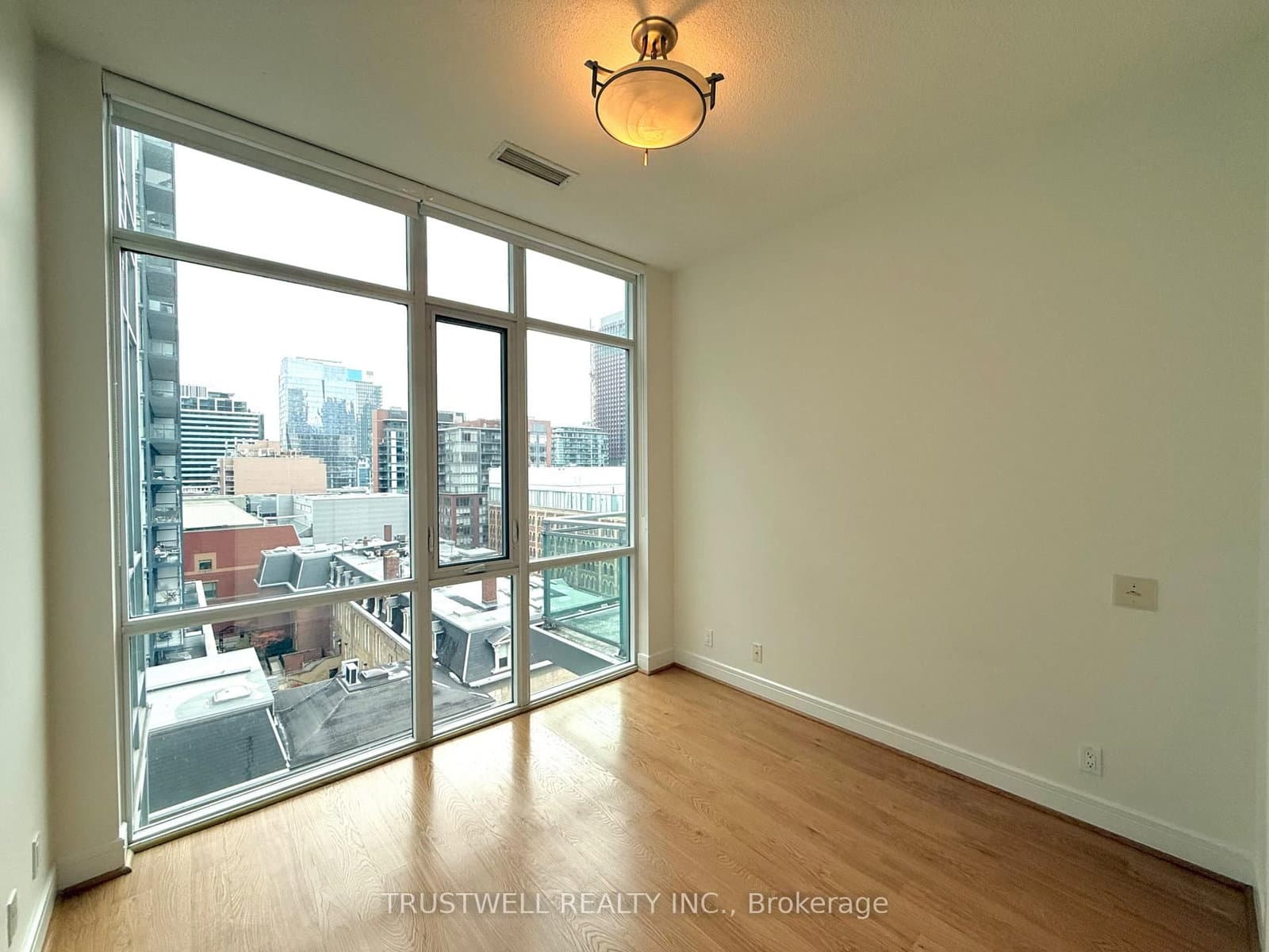 112 George Street, Unit S812