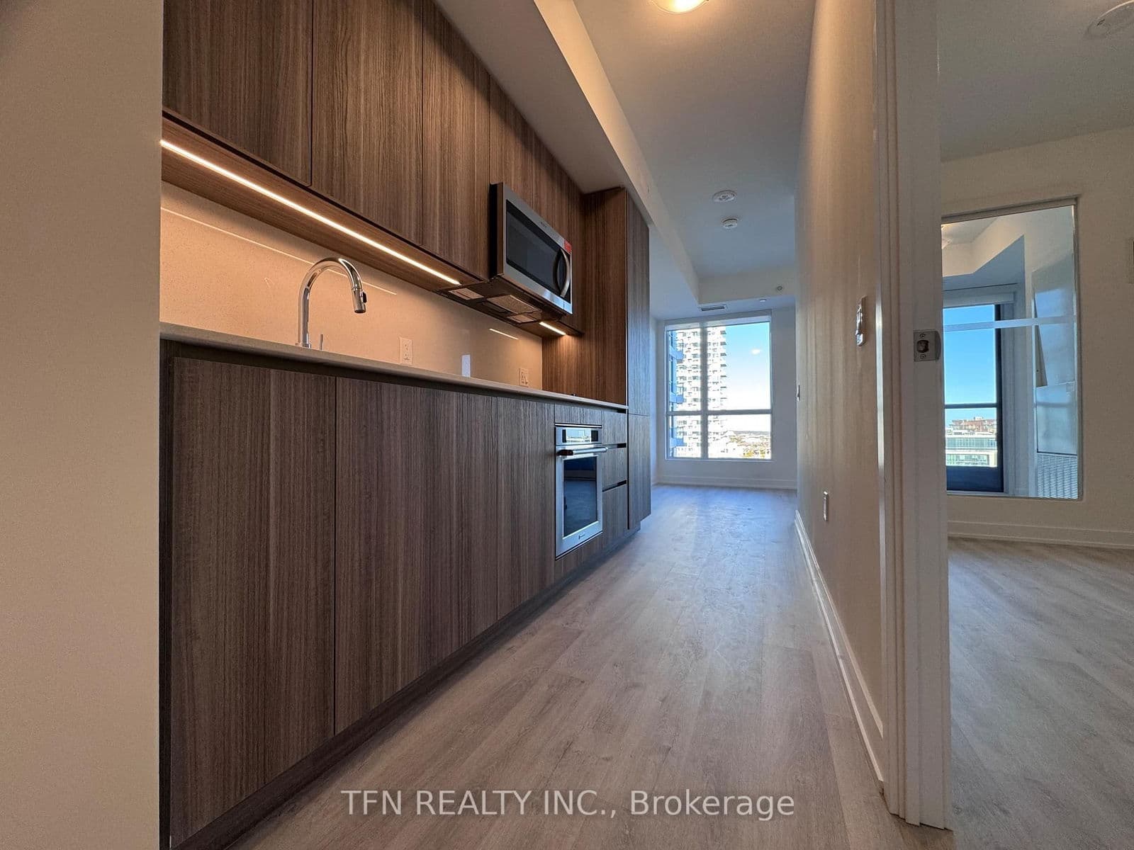 15 Richardson Street, Unit 1611