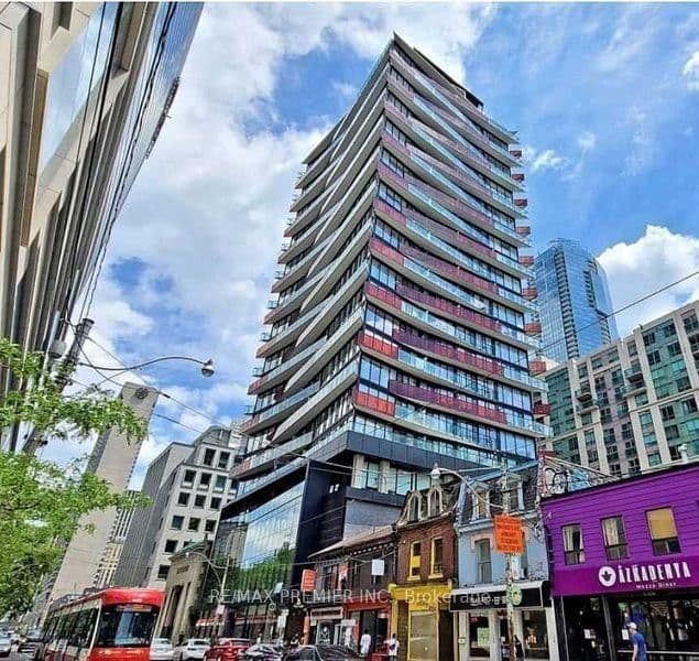 #1612 - 215 Queen Street W