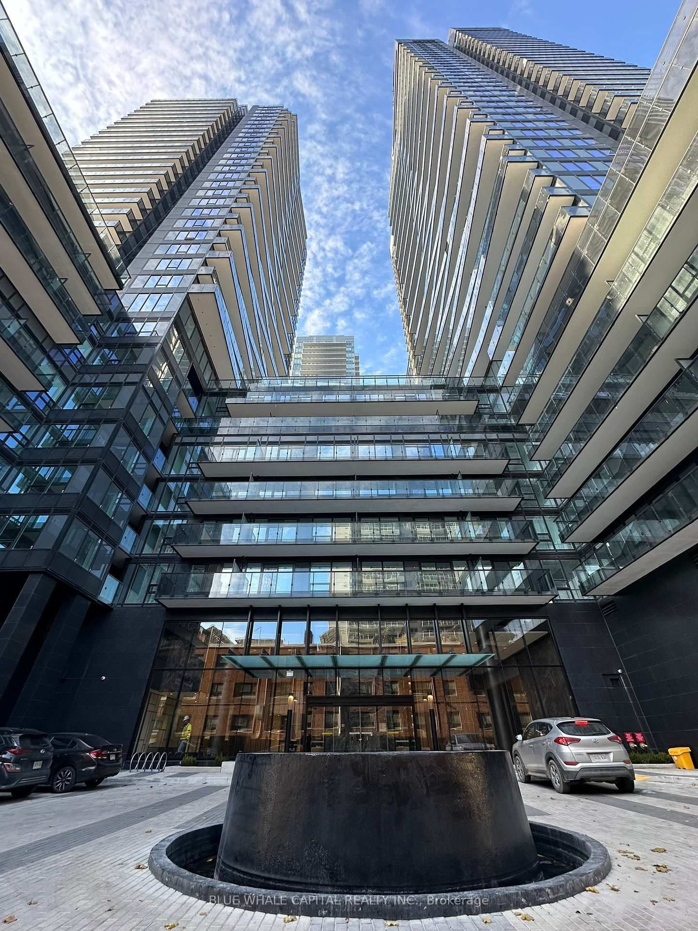 117 Broadway Avenue, Unit 711