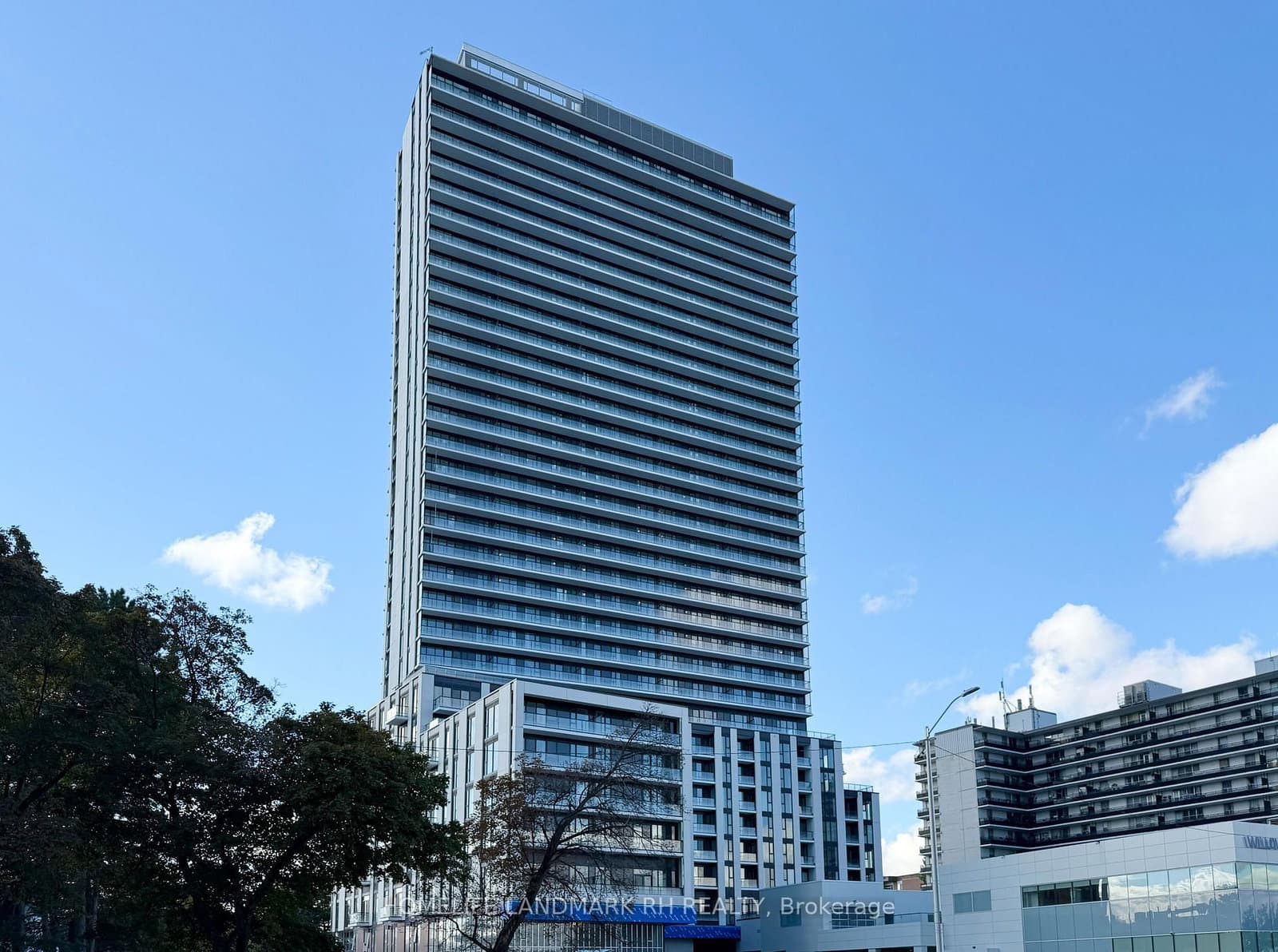 5858 Yonge Street, Unit 801