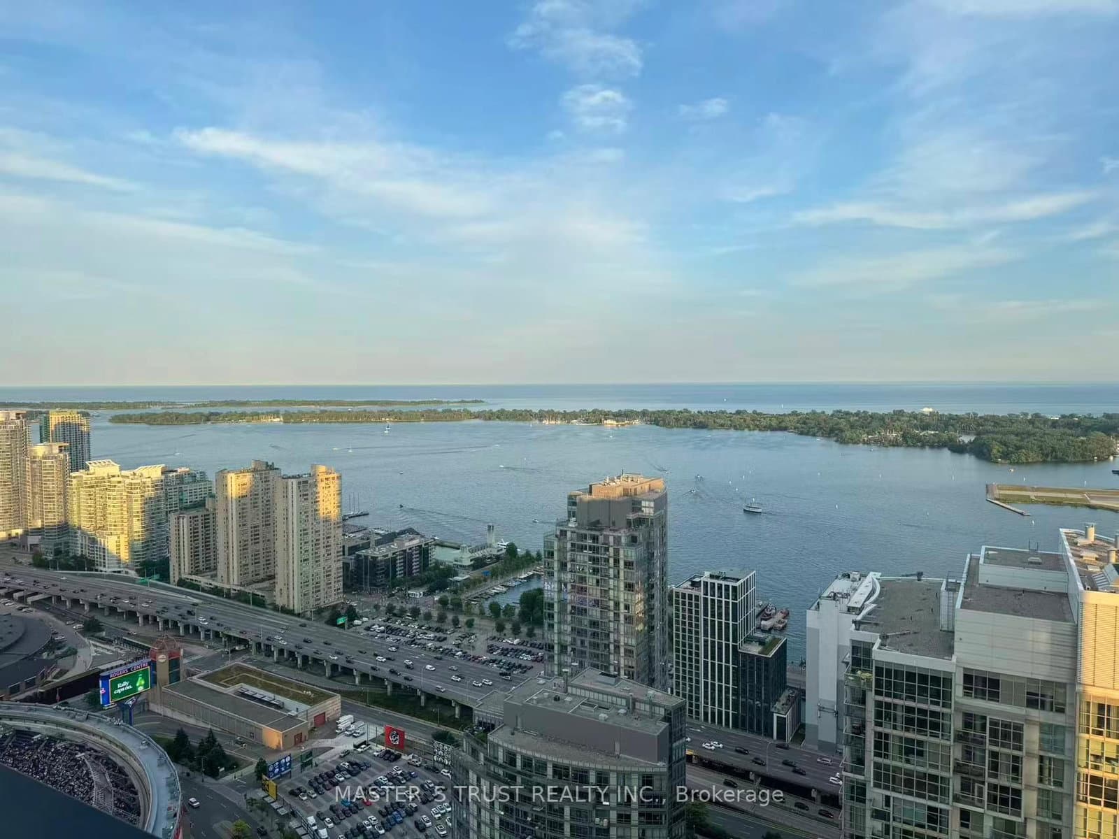 1 Concord CityPlace Way, Unit 5208