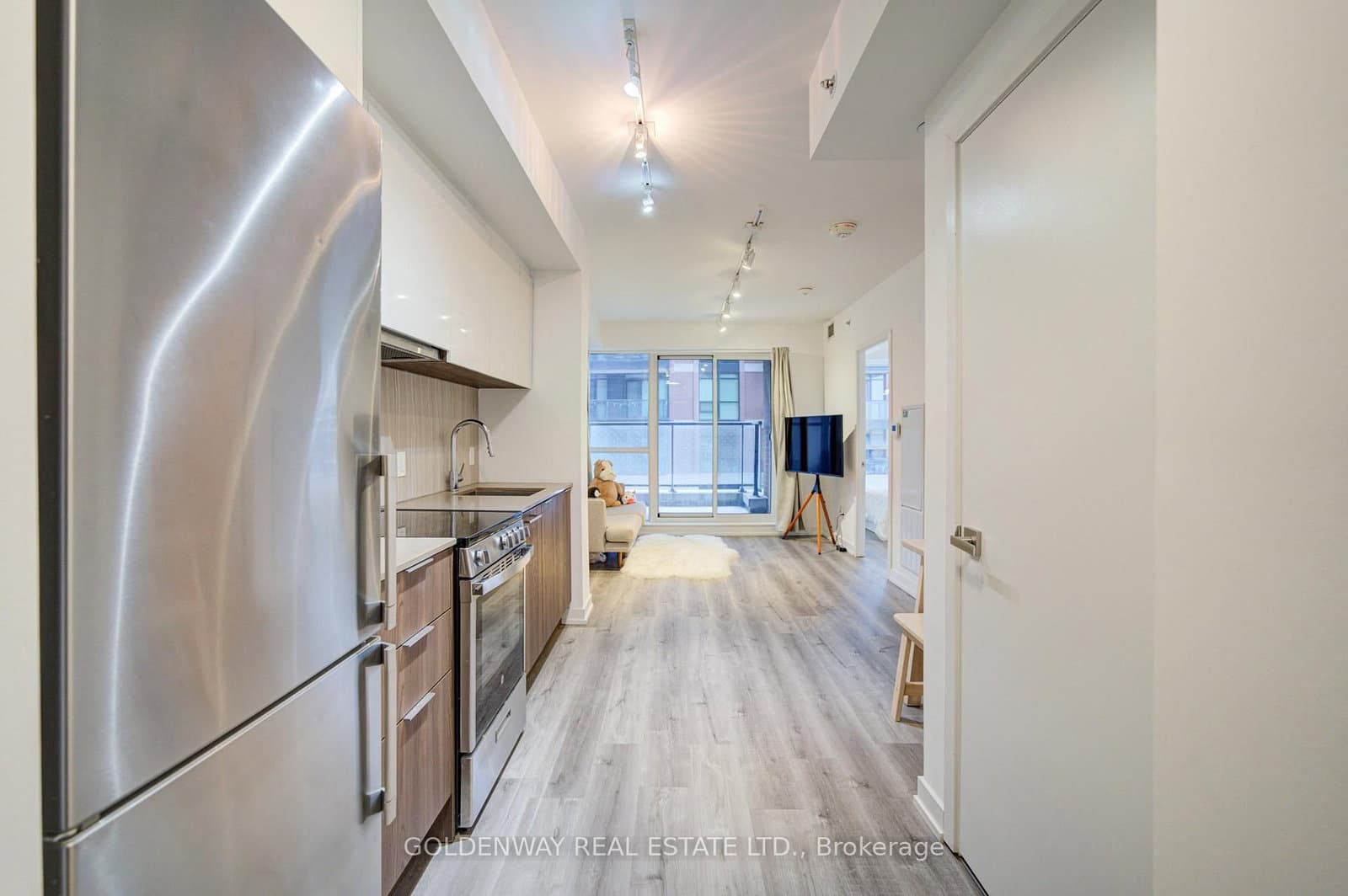31 Tippett Road, Unit 321