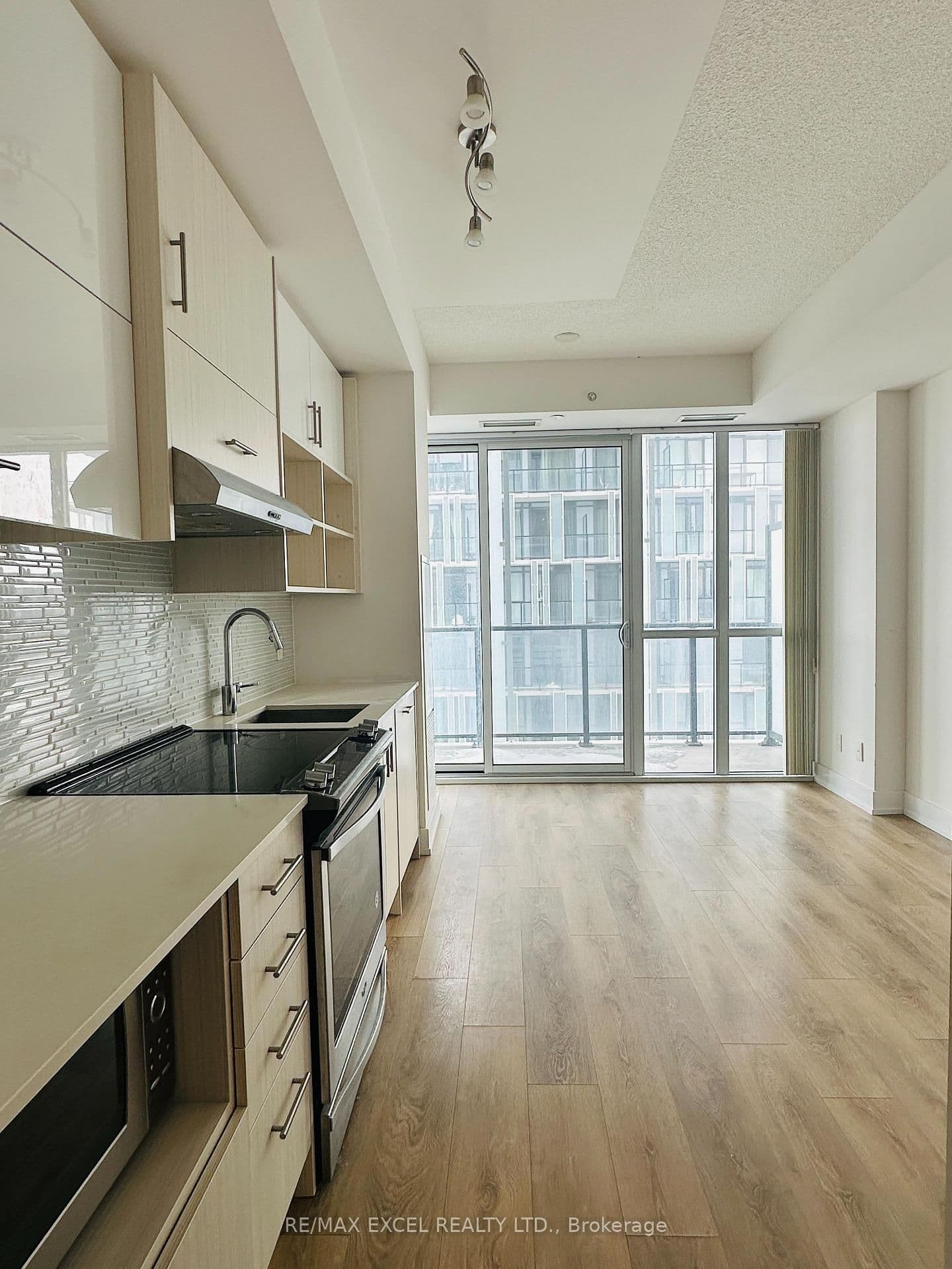 #1309 - 128 Fairview Mall Drive