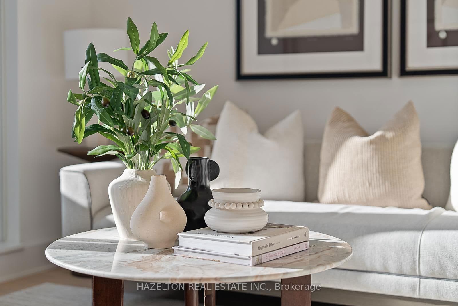 #302 - 128 Pears Avenue