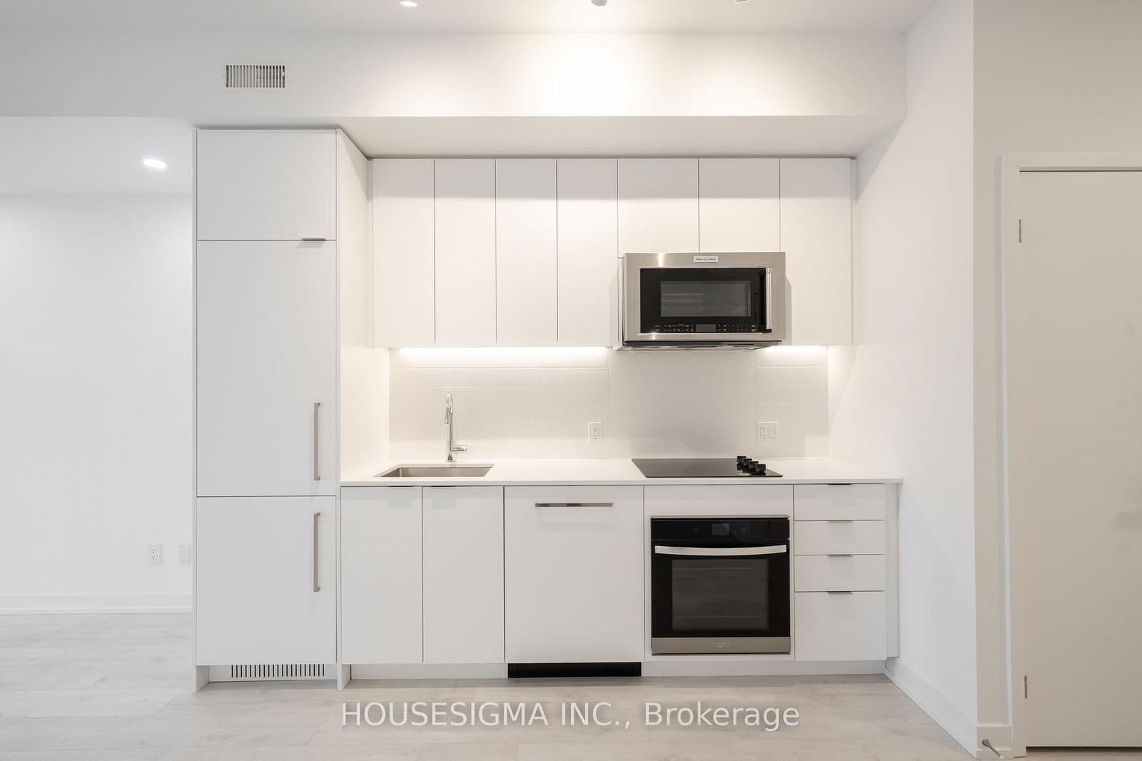 181 Sheppard Avenue E, Unit 326