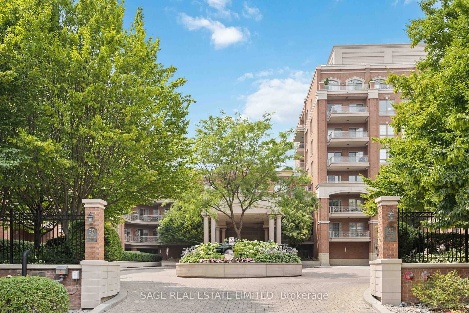 #212 - 20 Burkebrook Place