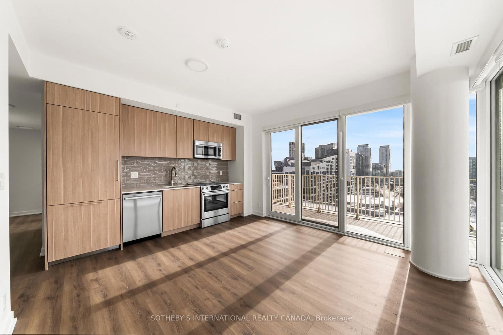 88 Bathurst Street, Unit 1517