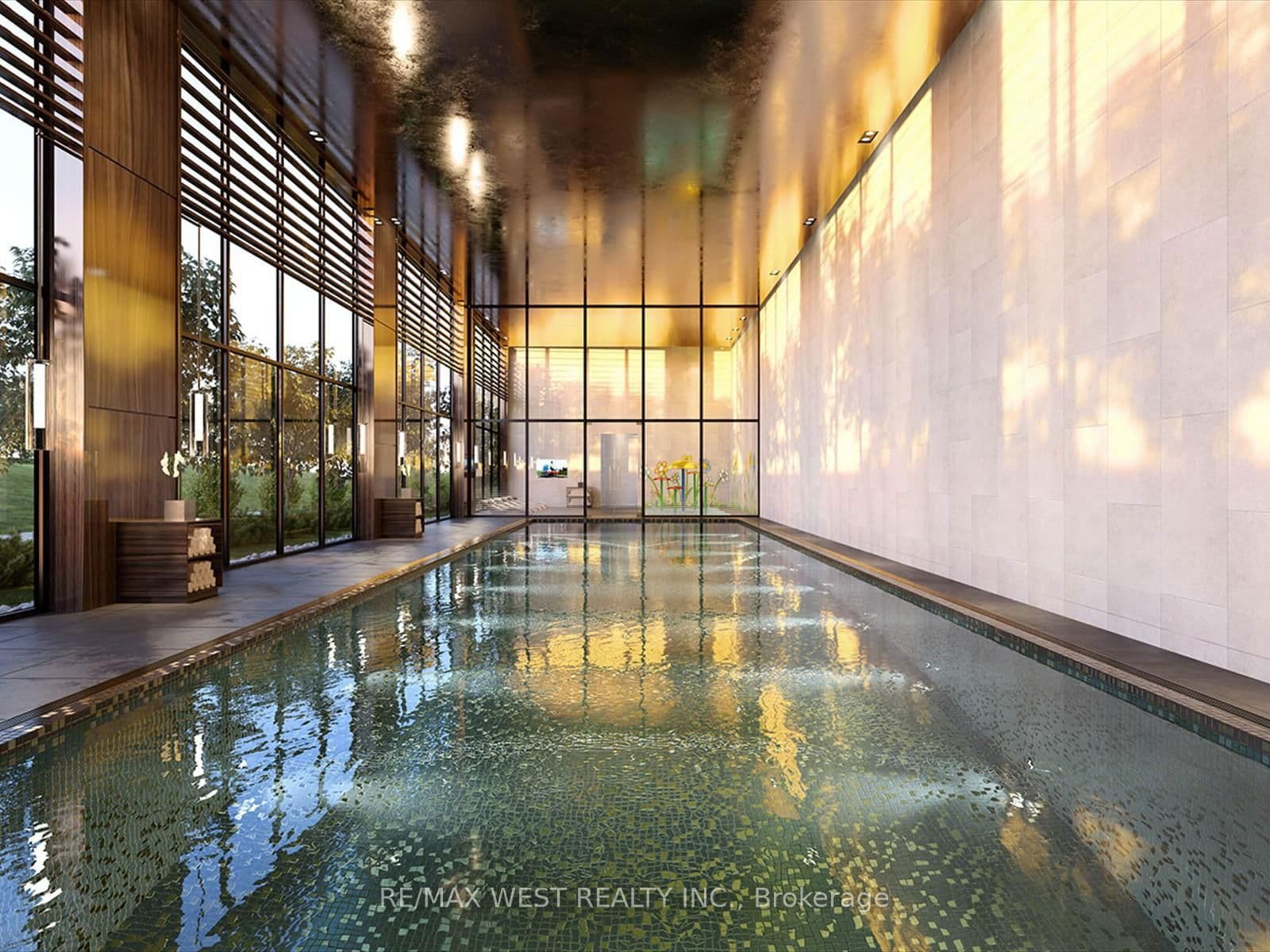 95 Mcmahon Drive, Unit 3805