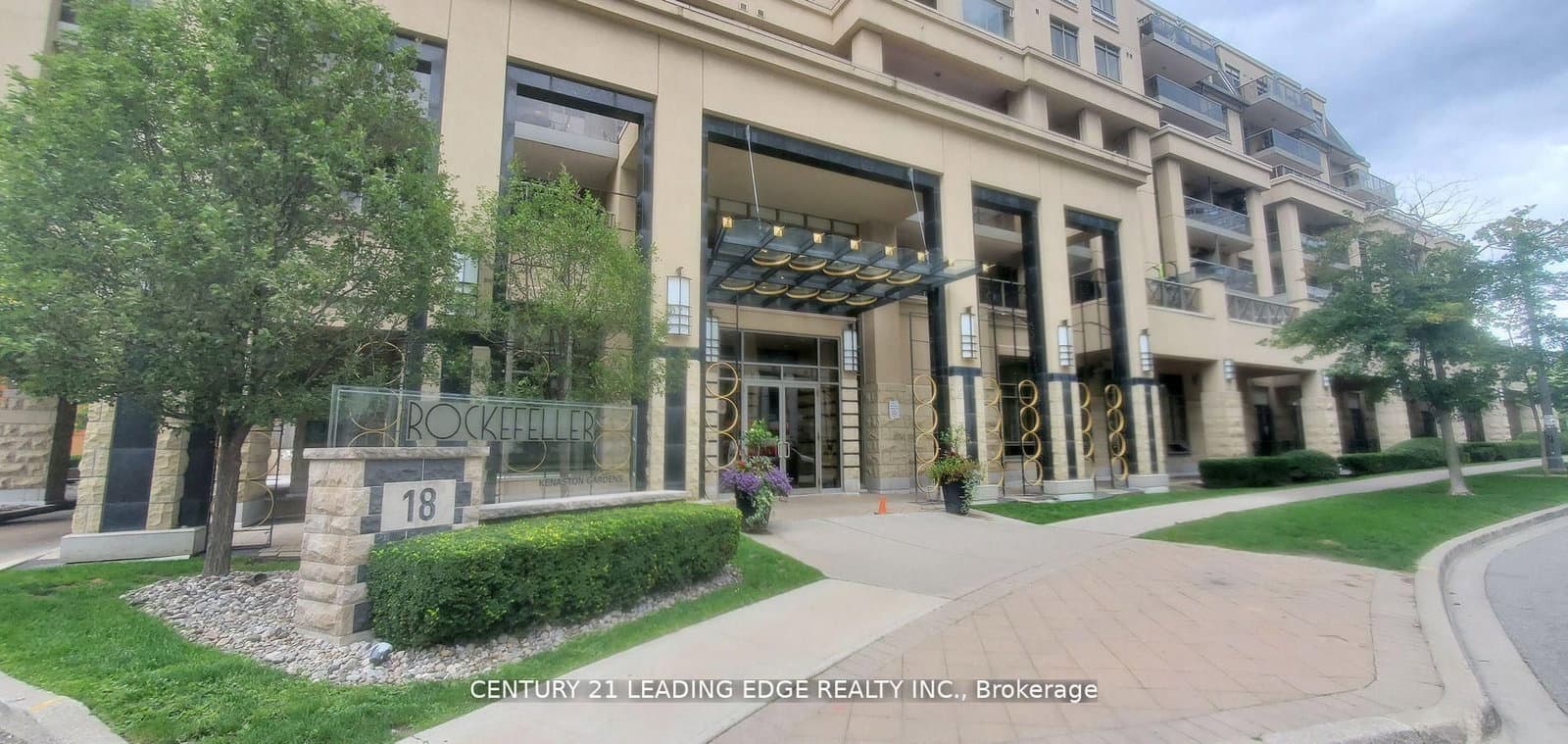 #212 - 18 Kenaston Gardens