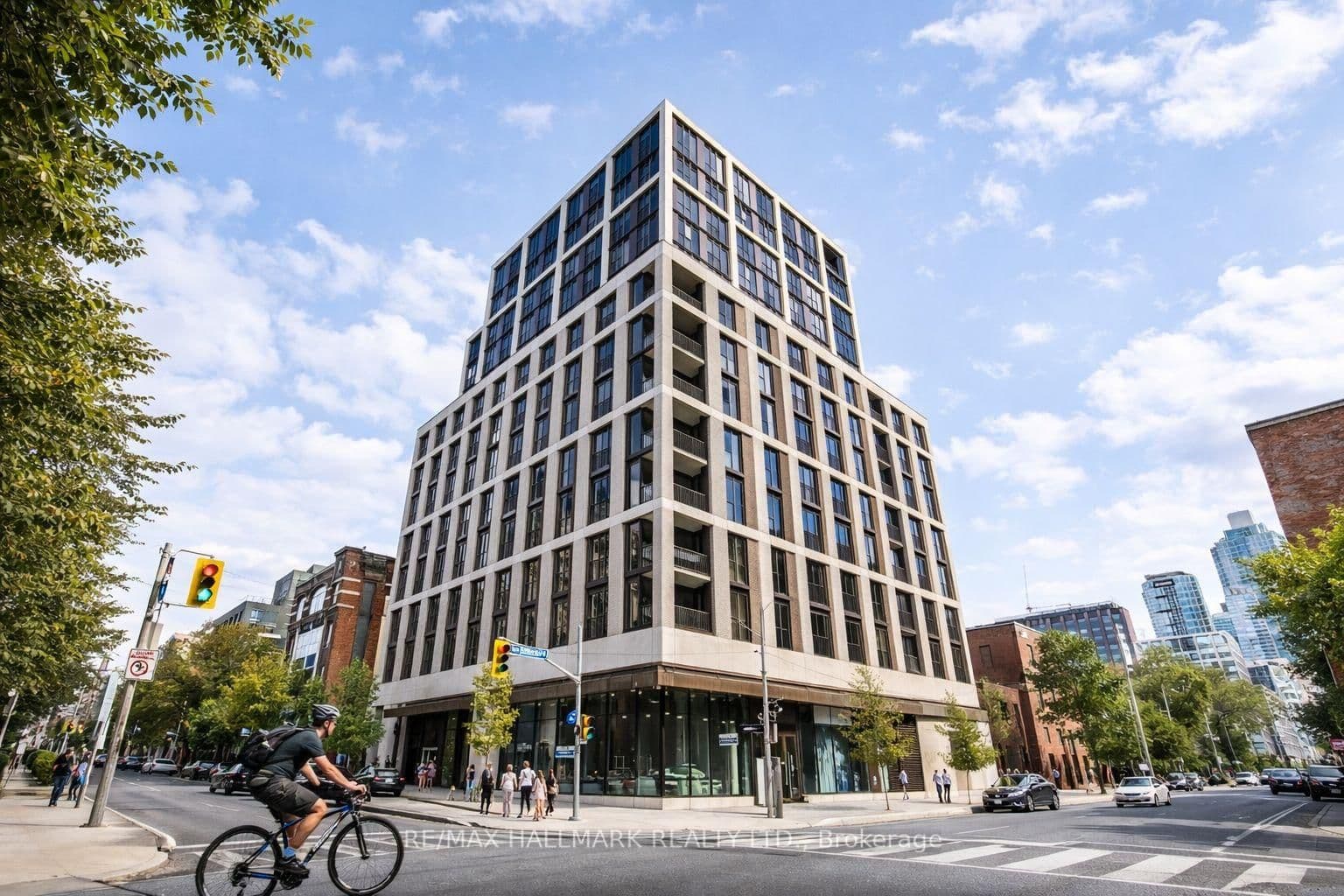 123 Portland Street, Unit 702