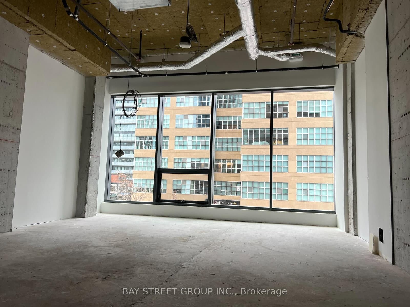 #C207 - 161 Eglinton Avenue E