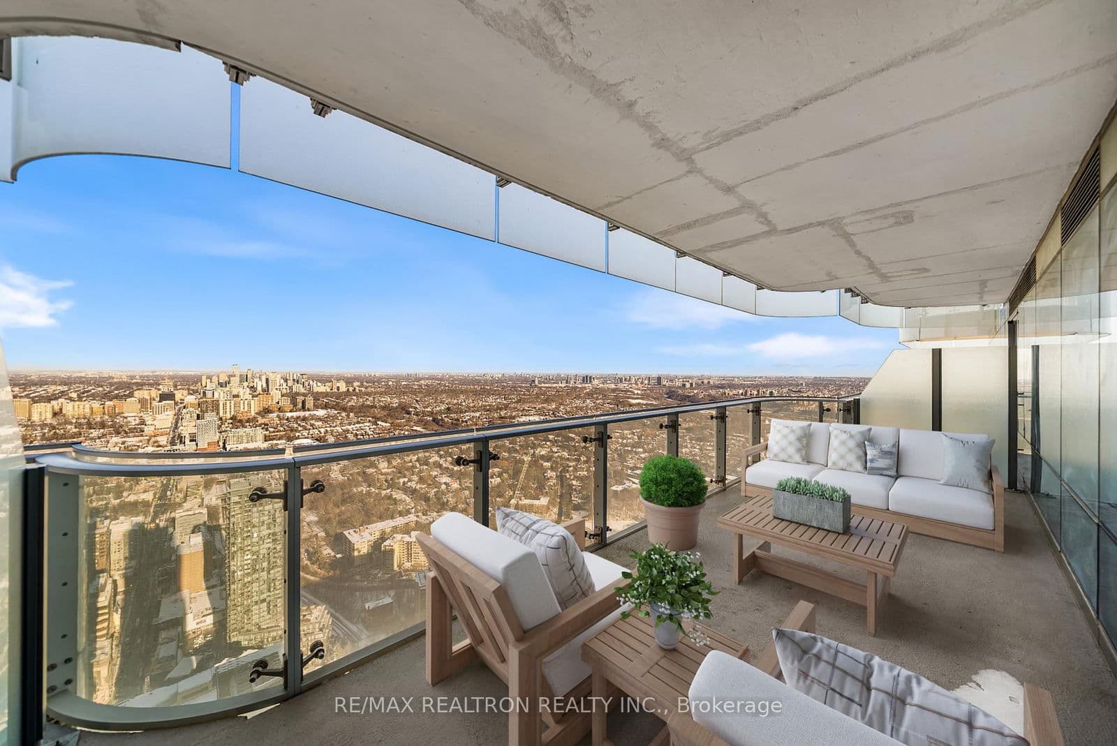 #6010 - 1 Bloor Street E