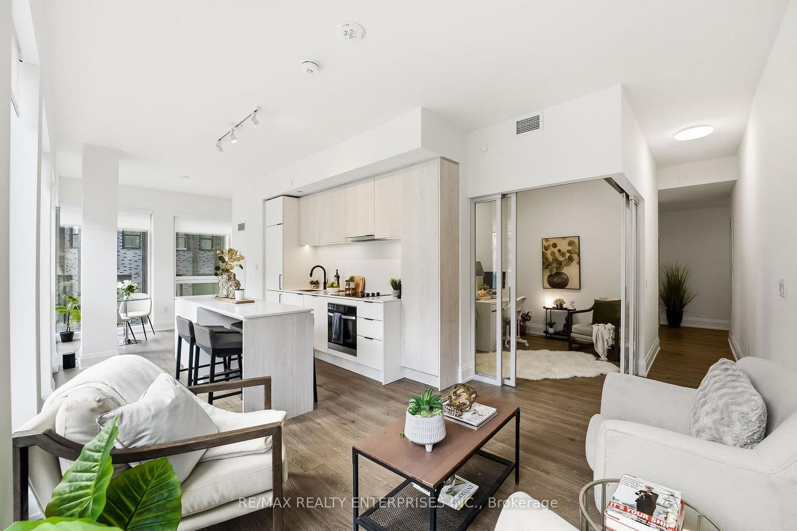 #305 - 89 Church Street