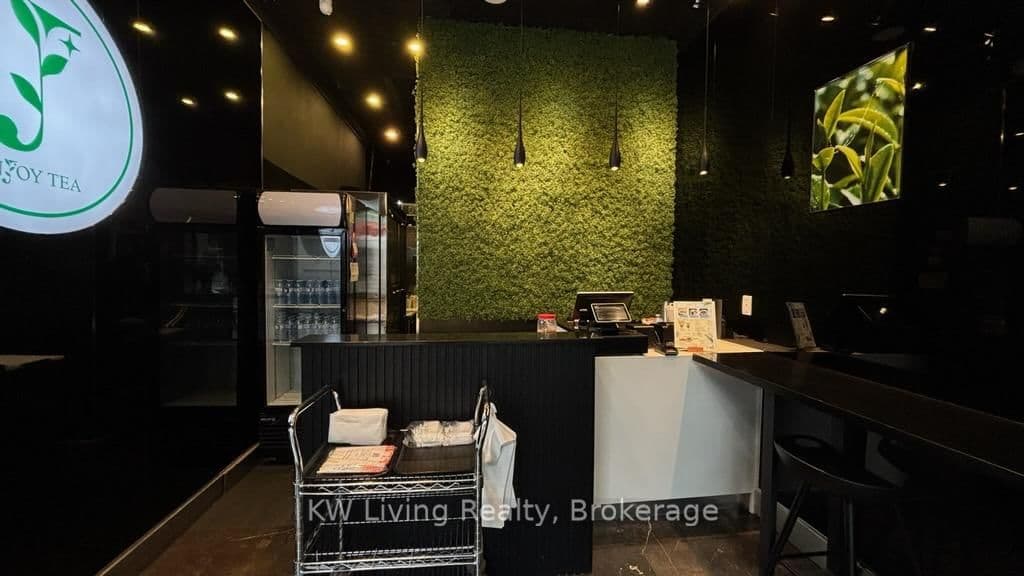 #15 - 5 Northtown Way